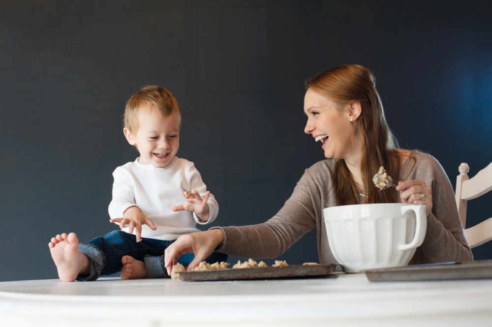 6-Reasons-Family-Portraits-Inside-Home-Indy-Family-Photo_0019.jpg