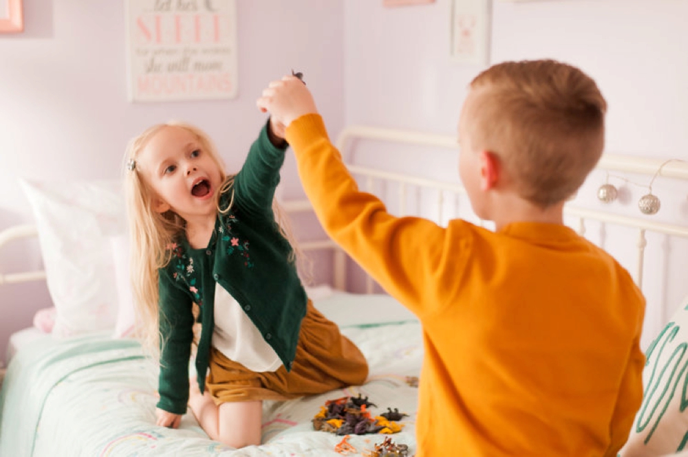 6-Reasons-Family-Portraits-Inside-Home-Indy-Family-Photo_0032.jpg