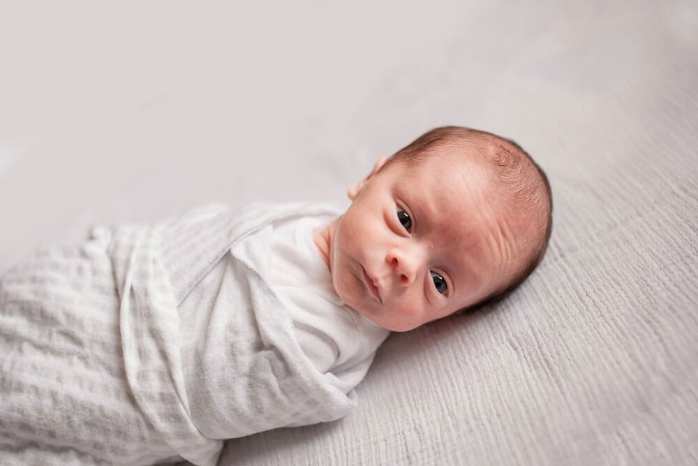 What-is-Newborn-Lifestyle-Shoot-Like-Indy-Family-Photo_0023.jpg