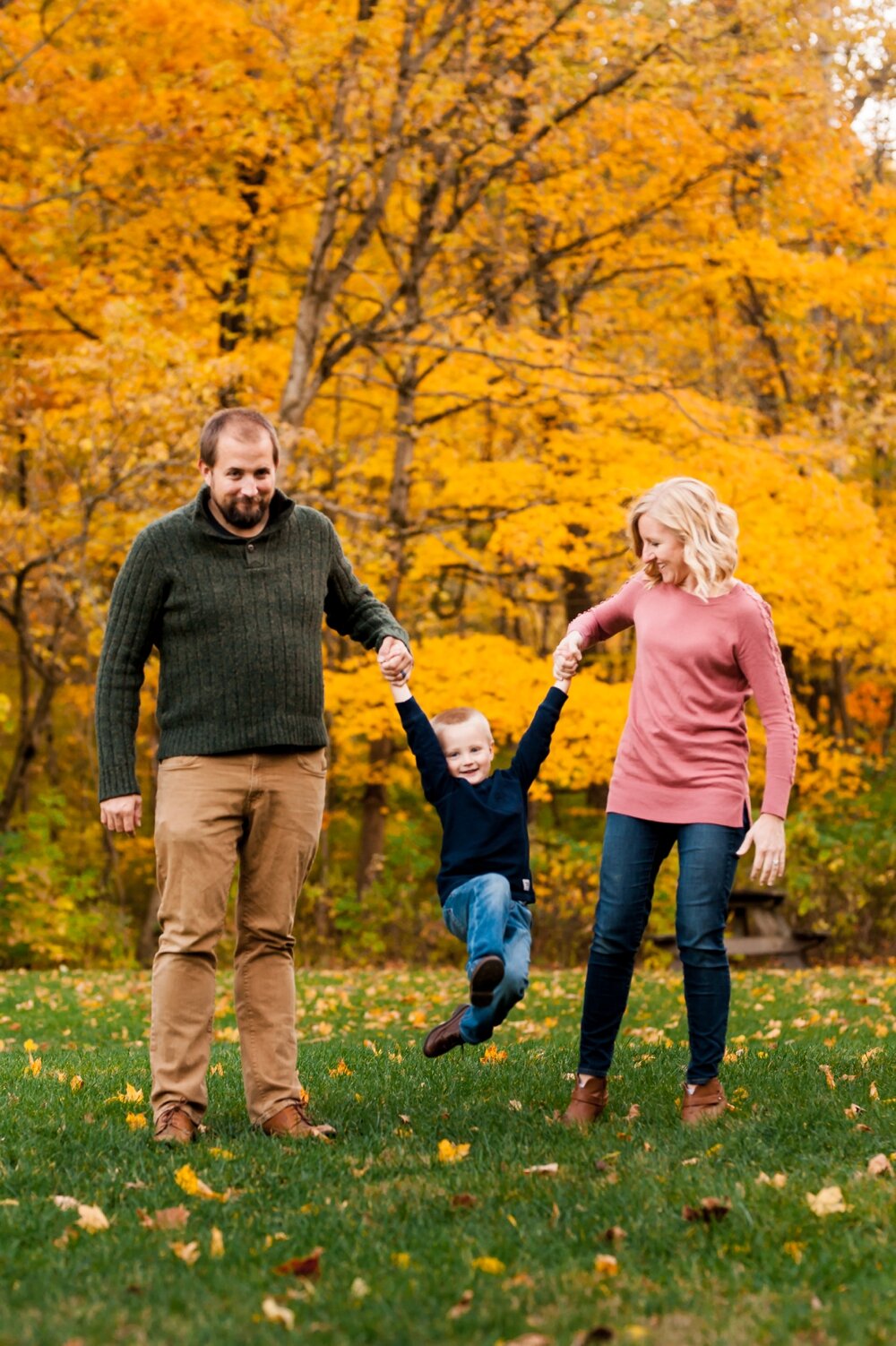 Nikkel-Family-Fort-Benjamin-Harrison-State-Park_0016.jpg