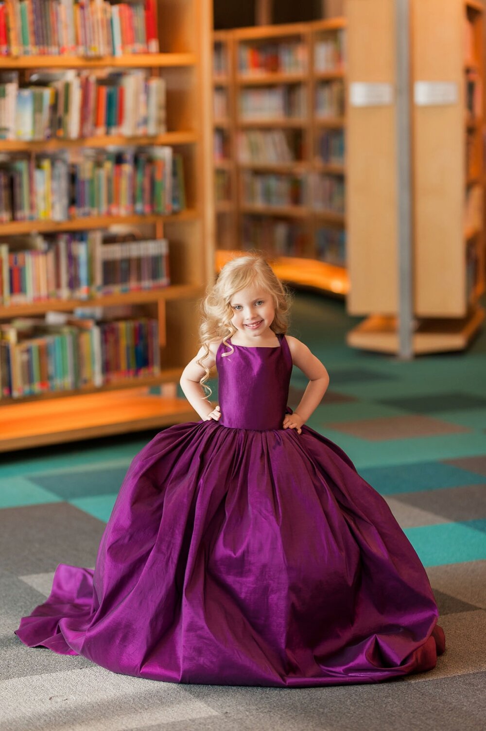Indianapolis-Central-Public-Library-Traveling-Dress-Indy-Family-Photo_0021.jpg