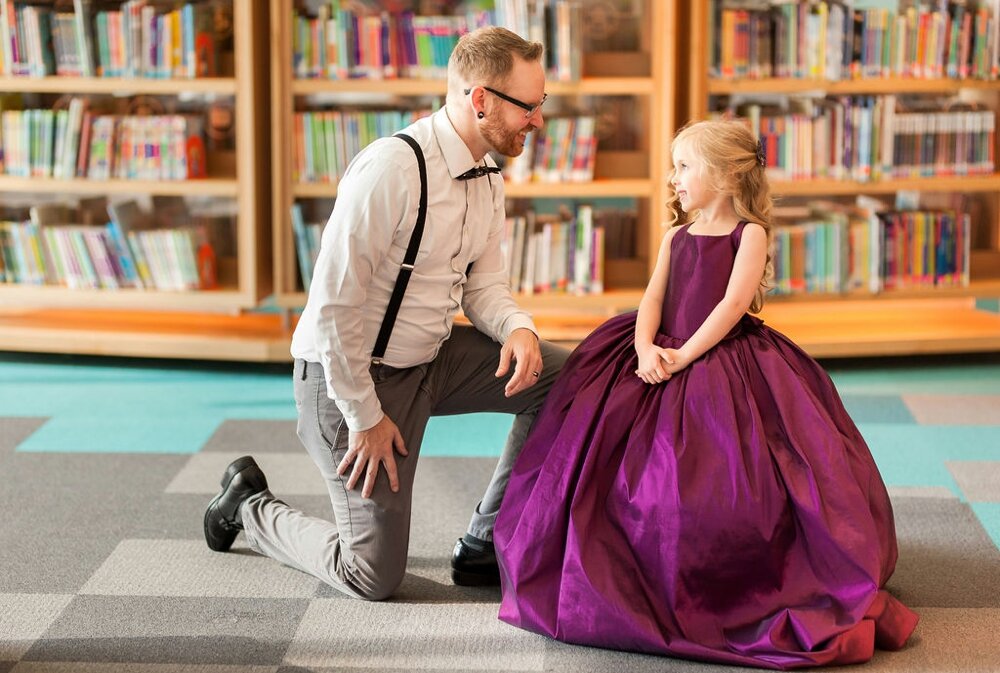 Indianapolis-Central-Public-Library-Traveling-Dress-Indy-Family-Photo_0022.jpg