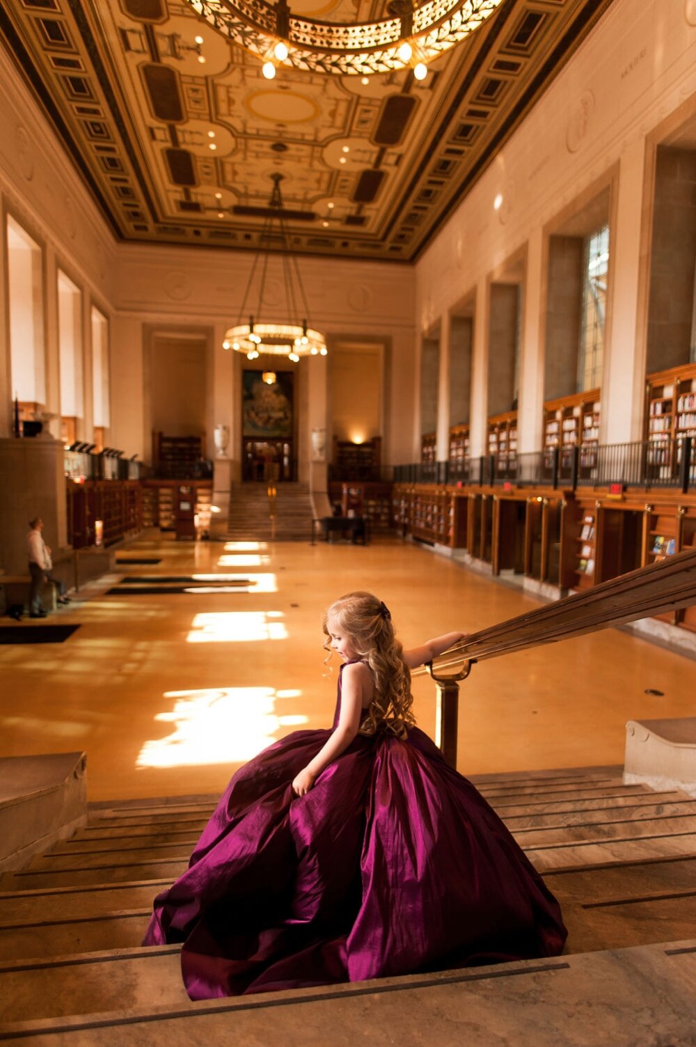 Indianapolis-Central-Public-Library-Traveling-Dress-Indy-Family-Photo_0032.jpg