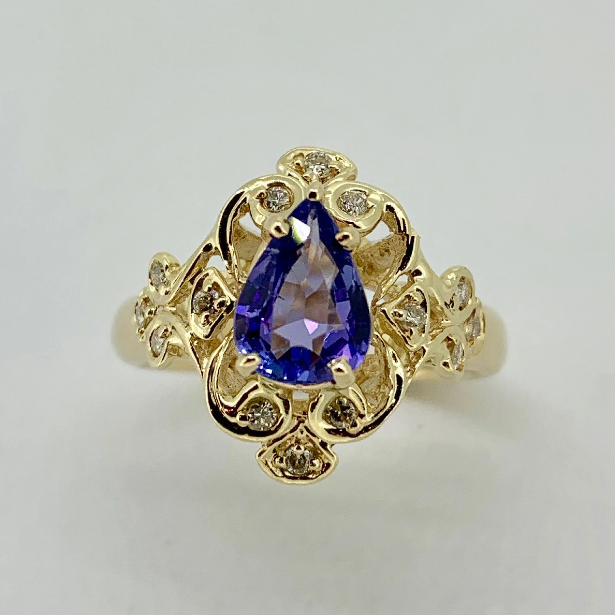 Tanzanite and Diamond Filigree Ring