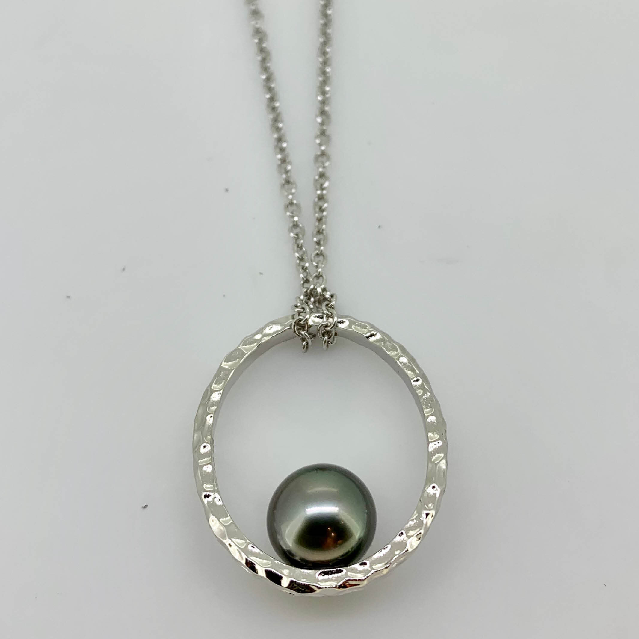 Tahitian Pearl Circle Pendant