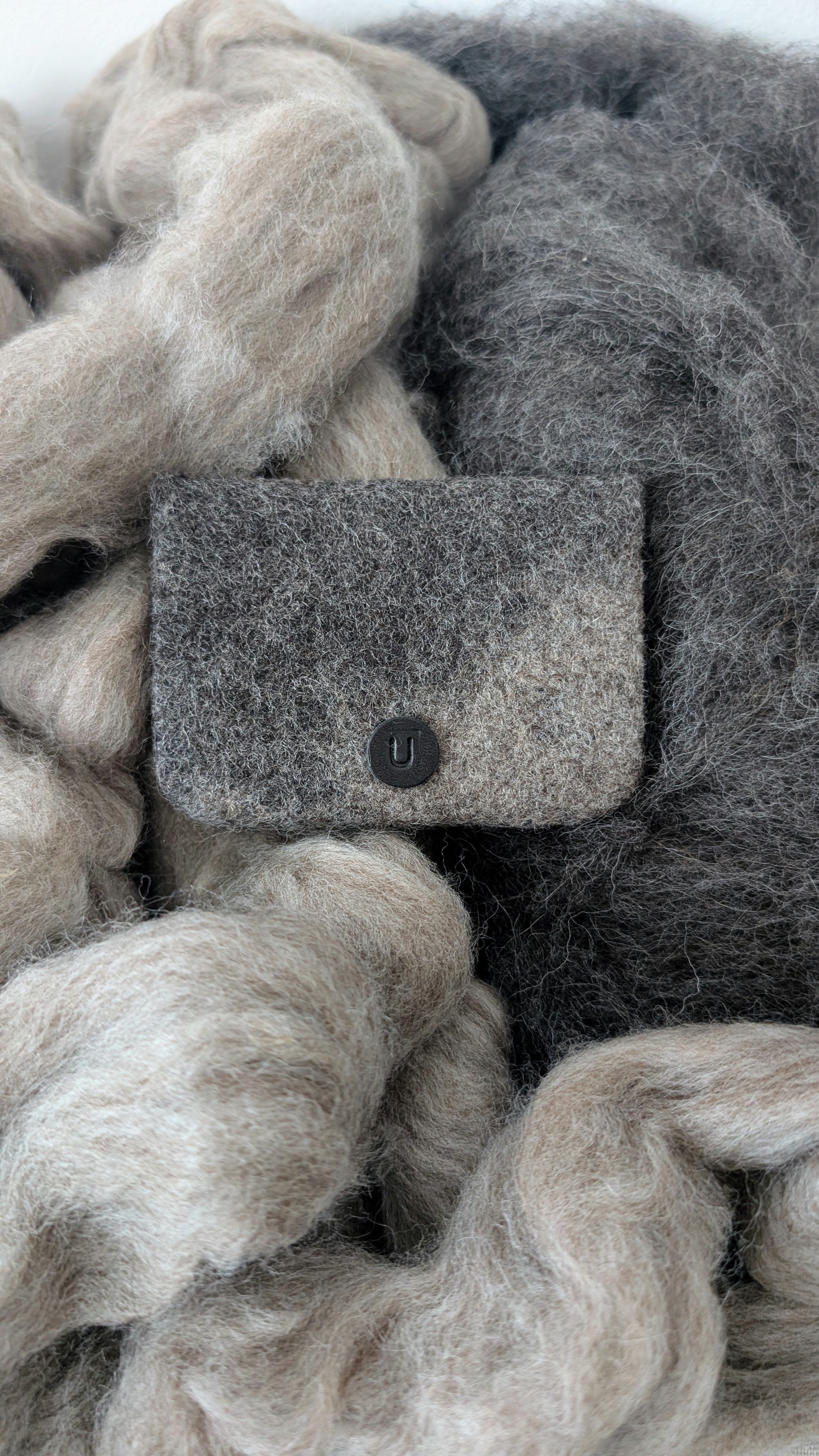 FeatherFold Felt Wallet (heather river pebble)