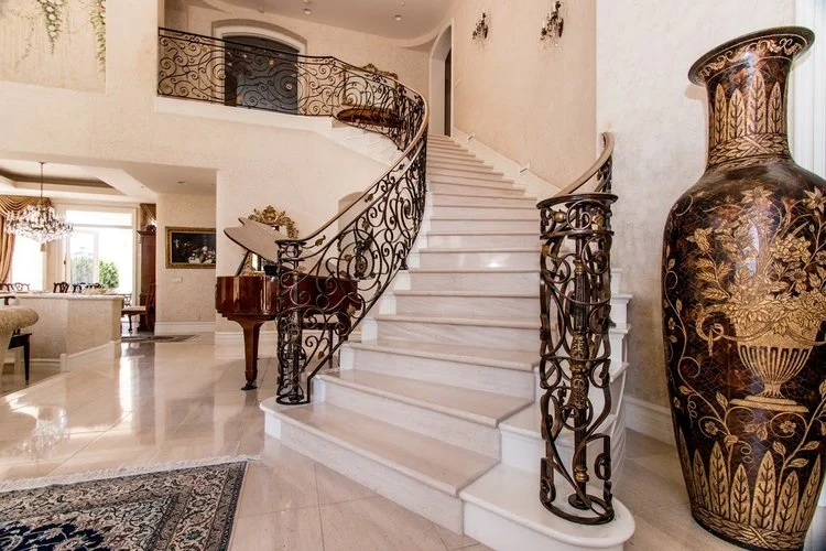 Custom,+Hand+Forged+Railings+with+an+Ornate+Design+in+Laguna+Beach,+California.jpg
