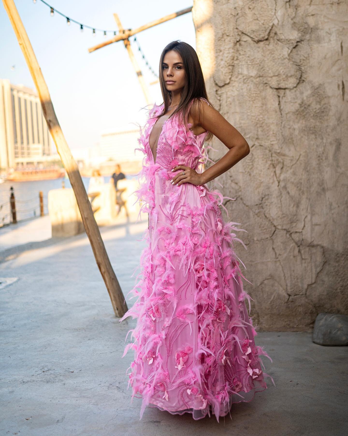 Look 5/10 Fully Beaded Feathers Pink Gown

Photography: @bite_of_time_pro 
Model: @krismixaaa