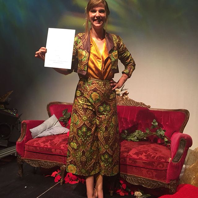 @yvetverboon wearing my batik design suit at her graduation Artez Theater bachelor. #proud #batik #indonesia #couture #beautifulcolors #standingout #beauty #wonderful #culotte #graduation_ceremony