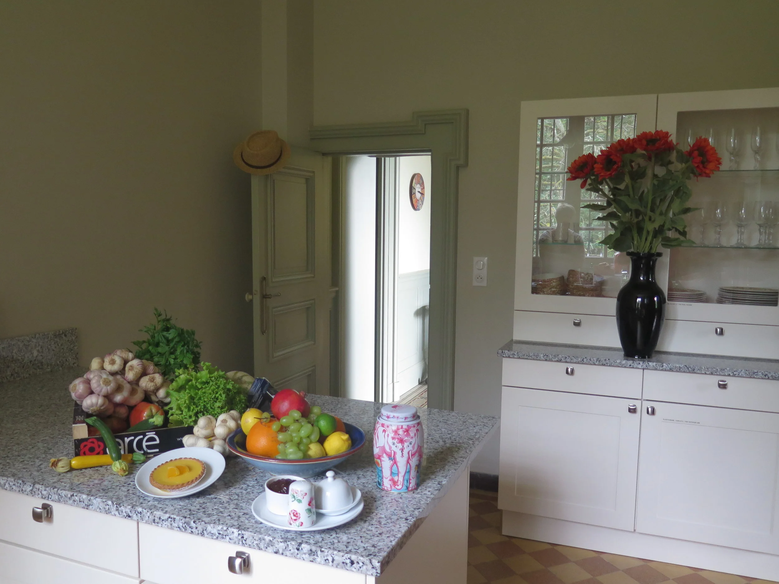 67. Kitchen produce.JPG