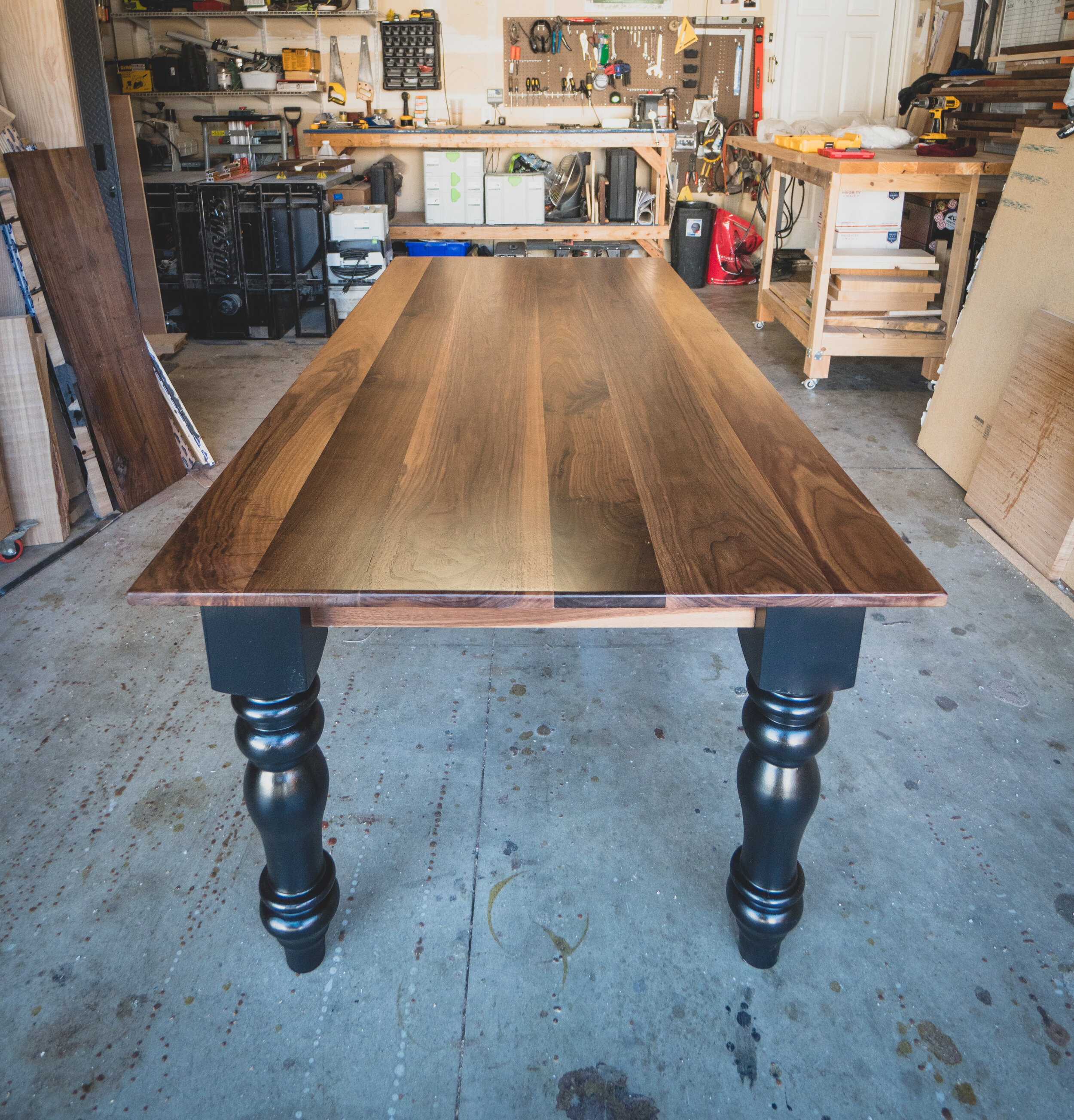 modern-farmhouse-dining-table.jpg