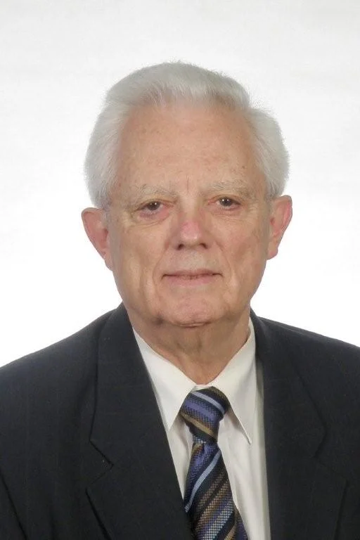 André Monette André Monette; with degrees from Polytechnique de Montreal, McGill and Havard, Mr. Monette made a career for himself at Johnson & Johnson, Trust Royal, Banque Laurentienne and Les Placements T.A.L limited, working not only in Canada but in France and Switzerland as well. He served as a management consultant and a member of the board of directors for Investissement-Québec for over six years. Mr. Monette also served on the Fonds de Solidarité committee as well as Amorchem's investment committee.