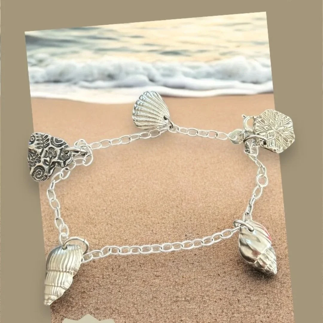 Shell+charm+bracelet+workshop+image.jpg