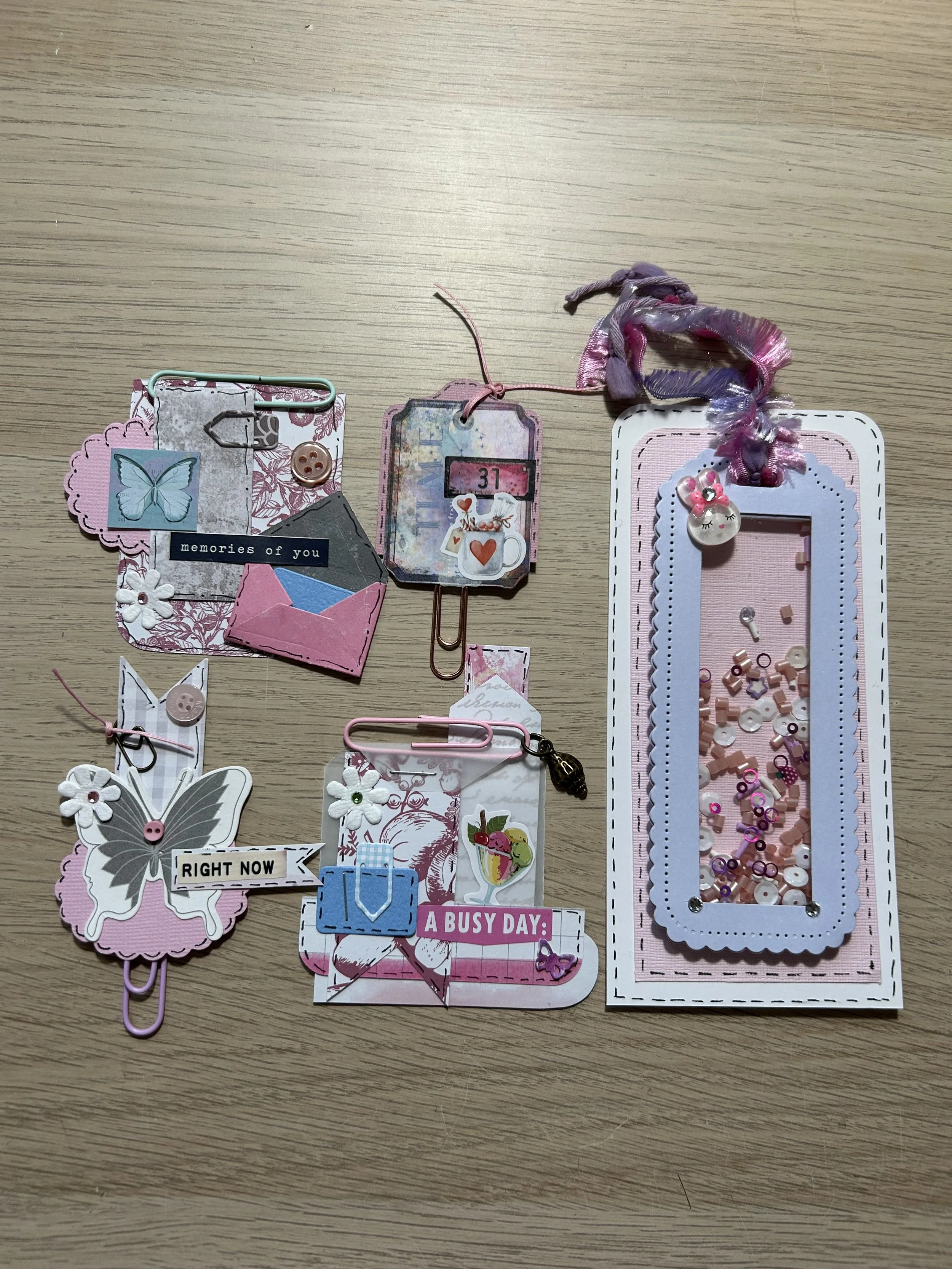 Papercraft Workshop - Fancy Paper Clips &amp; a Shaker Bookmark  with Sandra Gardiner 
