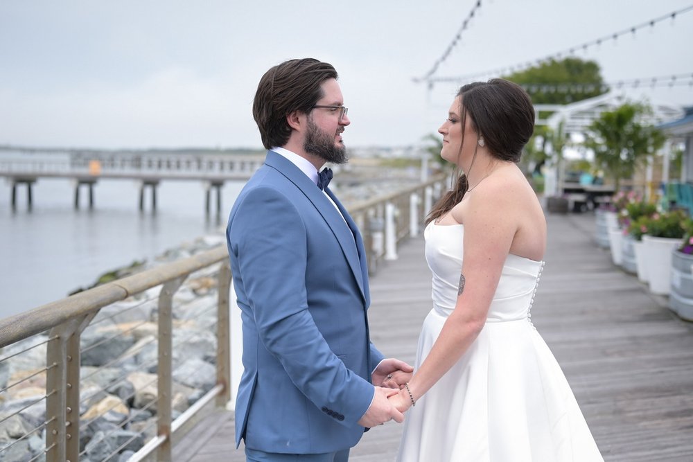 Dewey-Beach-wedding-Grain-on-the-rocks-011.jpg