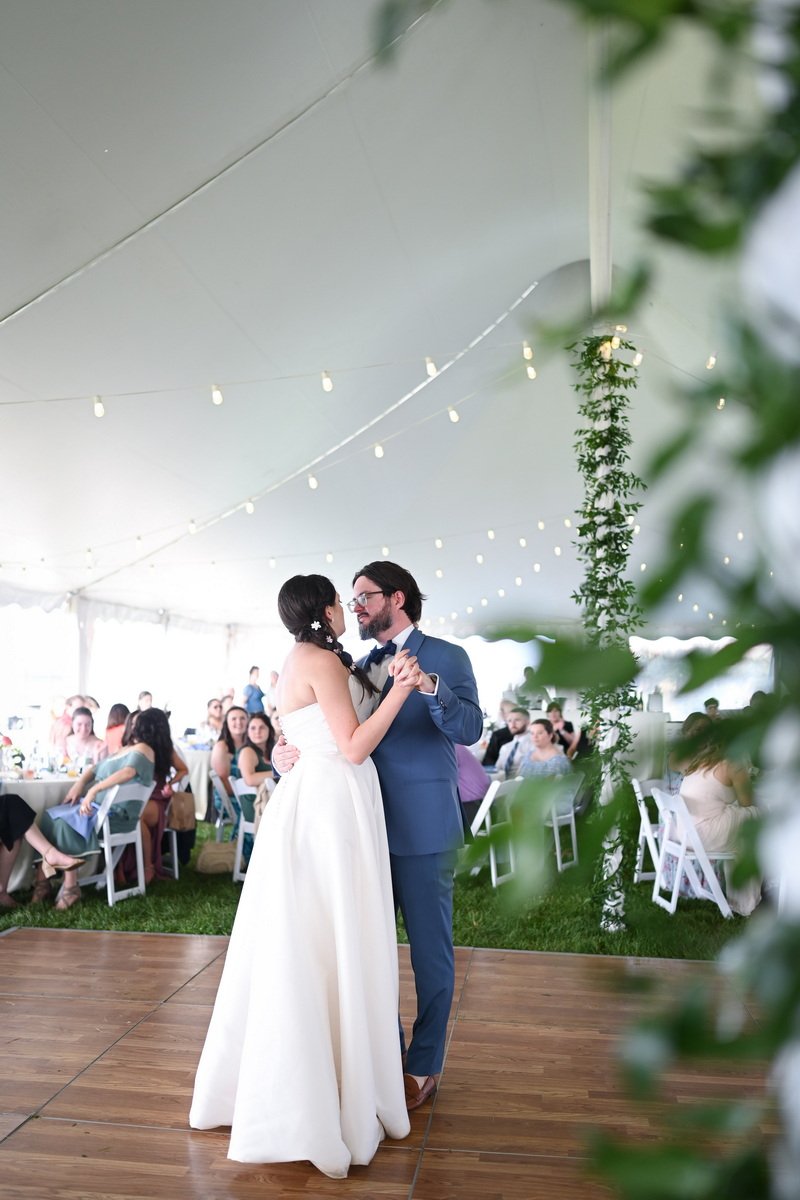 Dewey-Beach-wedding-Grain-on-the-rocks-091.jpg