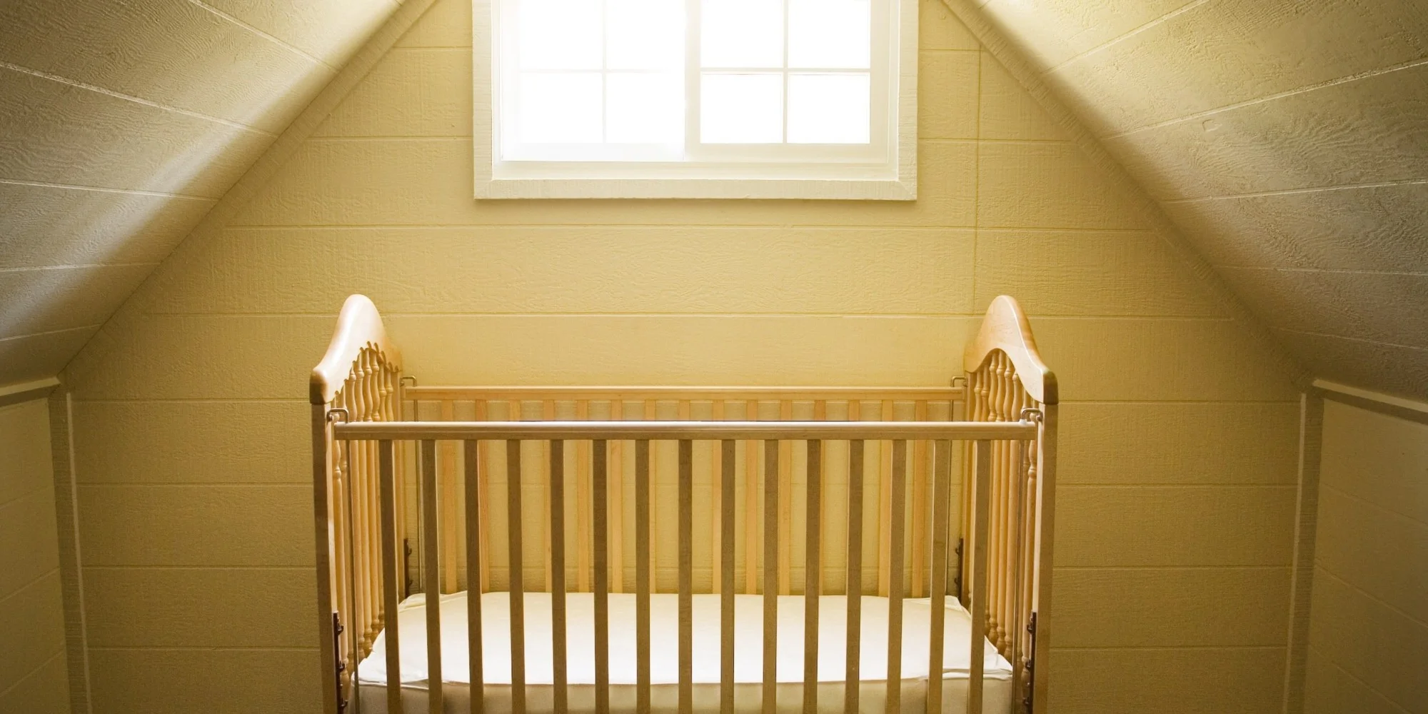 emptycrib.jpg