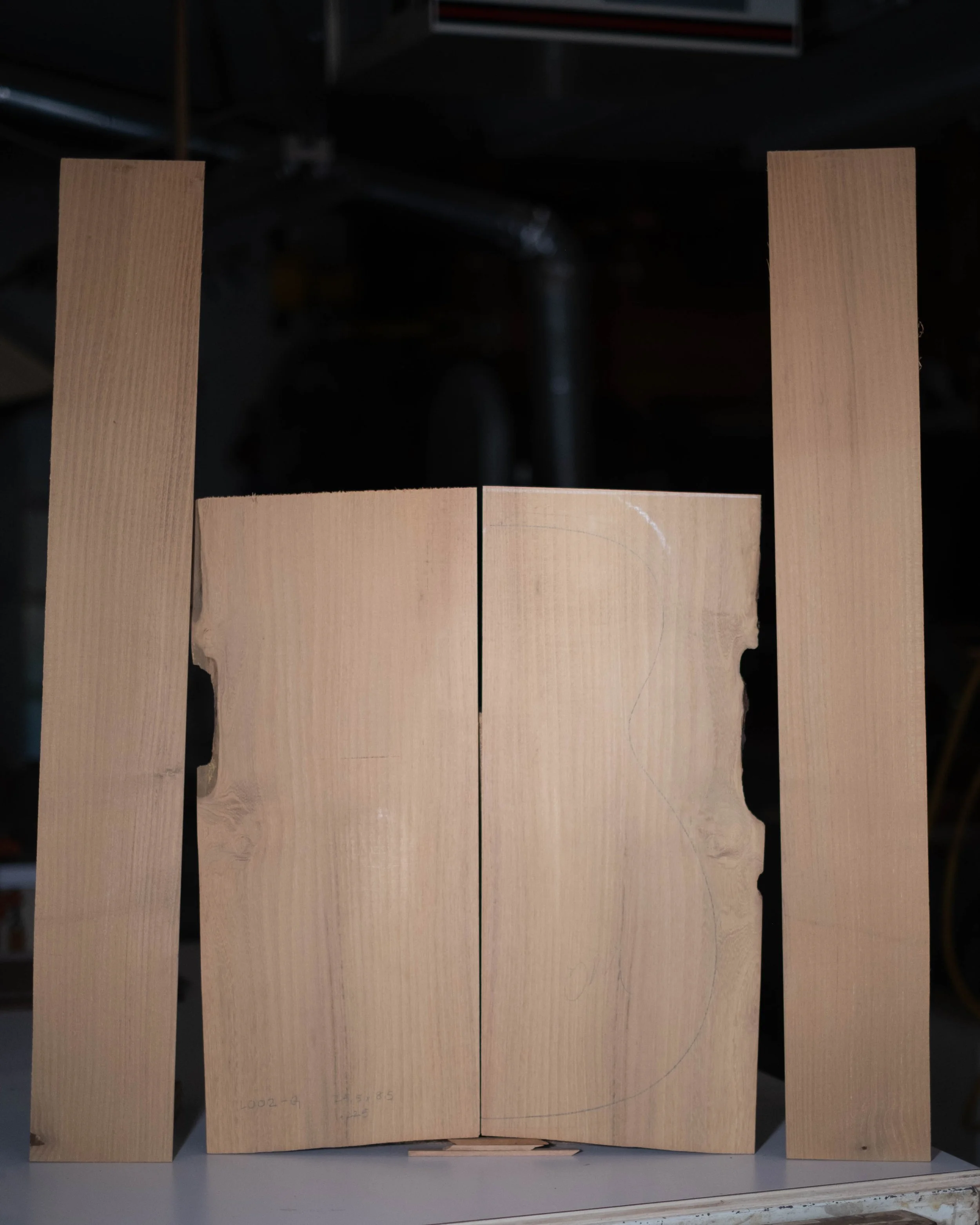 Locust Set L002-G