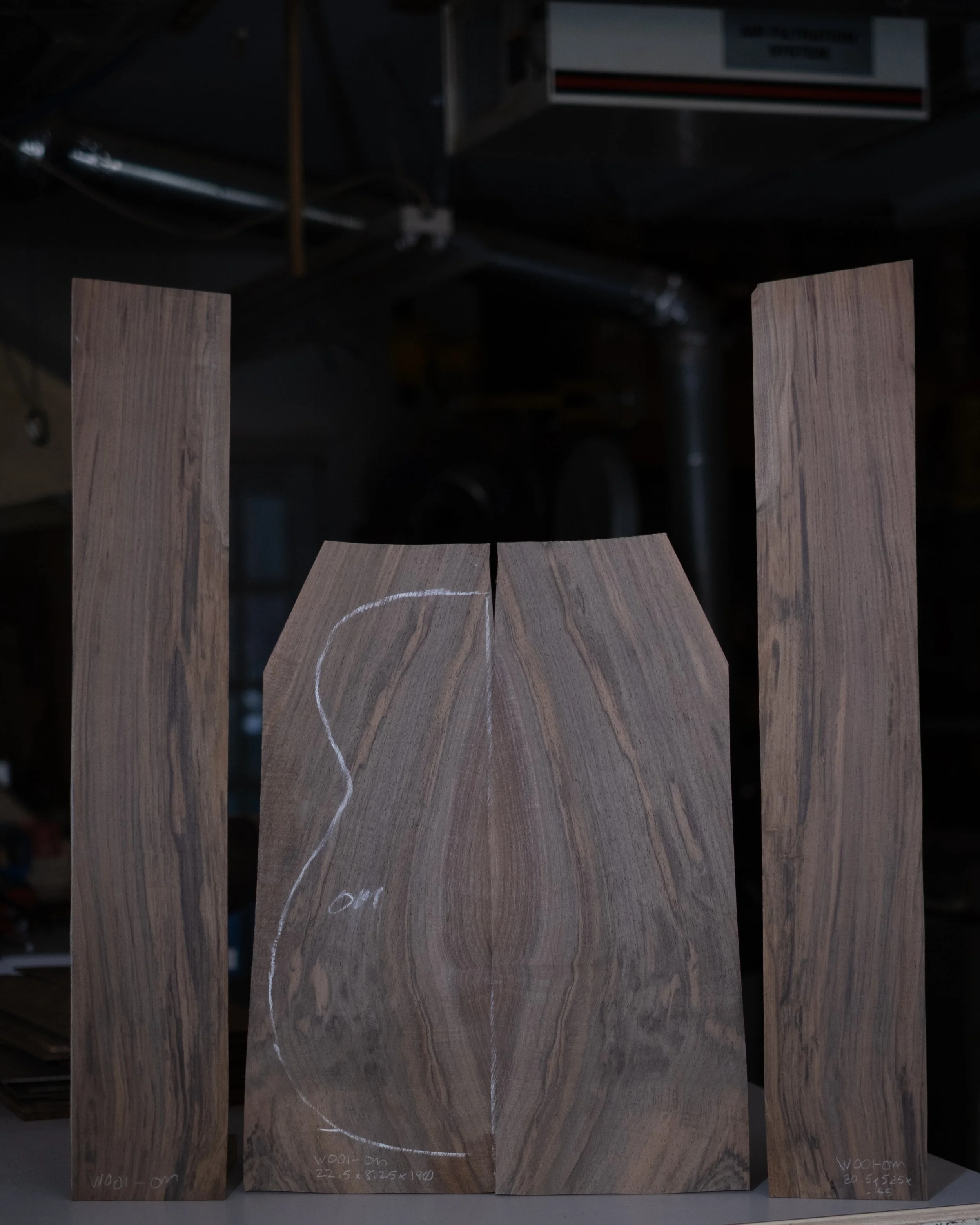 Walnut W001-OM