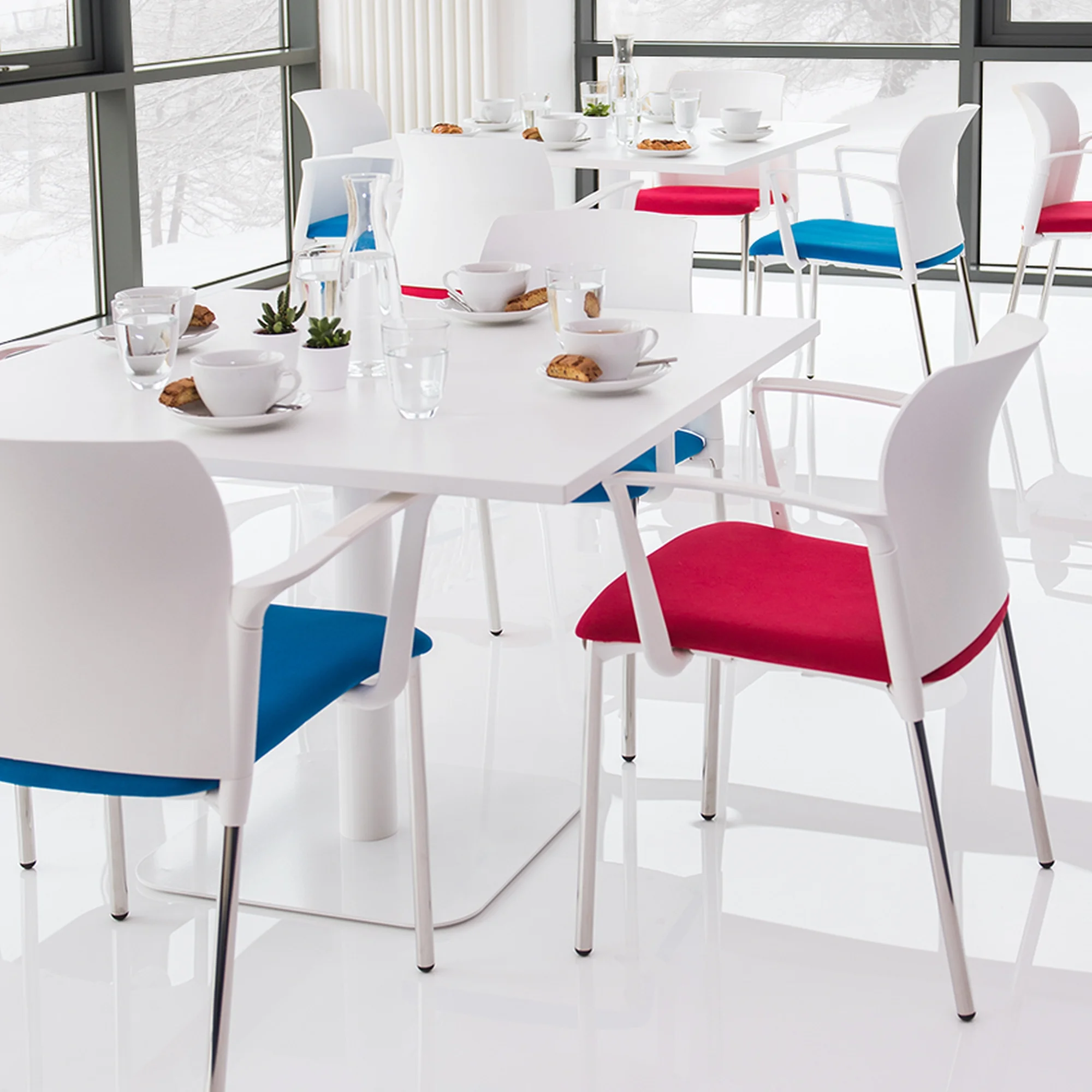 Elite-Office-Furniture-Gallery-Leola-S01HR.jpg