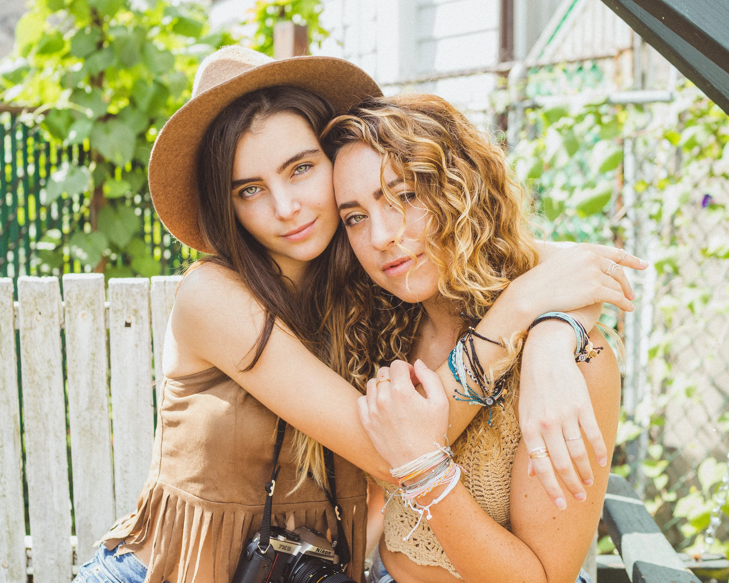 Pura Vida Chelsea & Caitlin 4.jpg