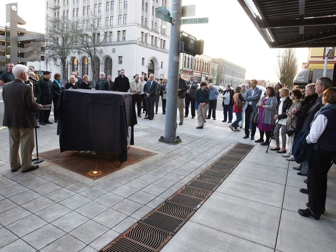 Cube dedication crowd scene 2016 Photo Danielle Peterson Statesman Journal.jpg