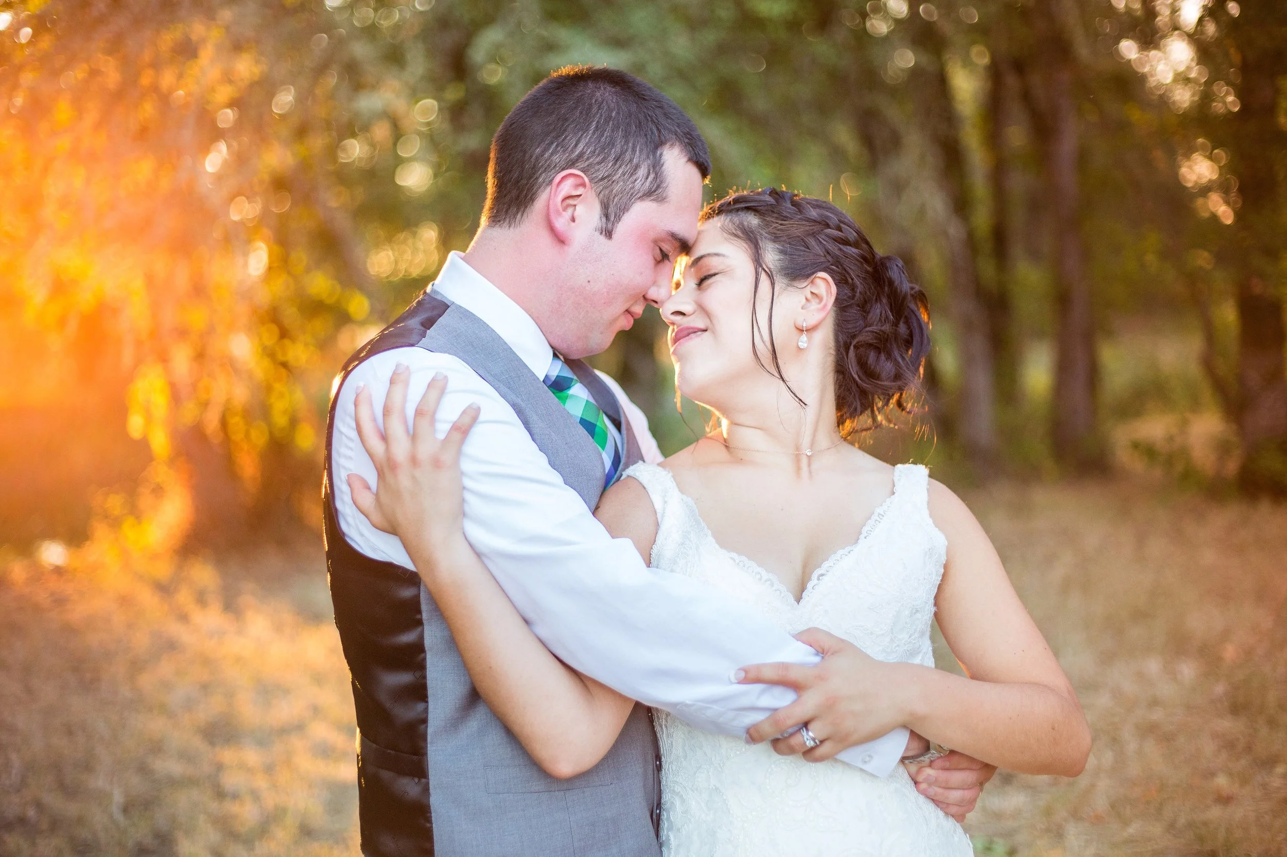 Salem Oregon Candid Wedding Photographer