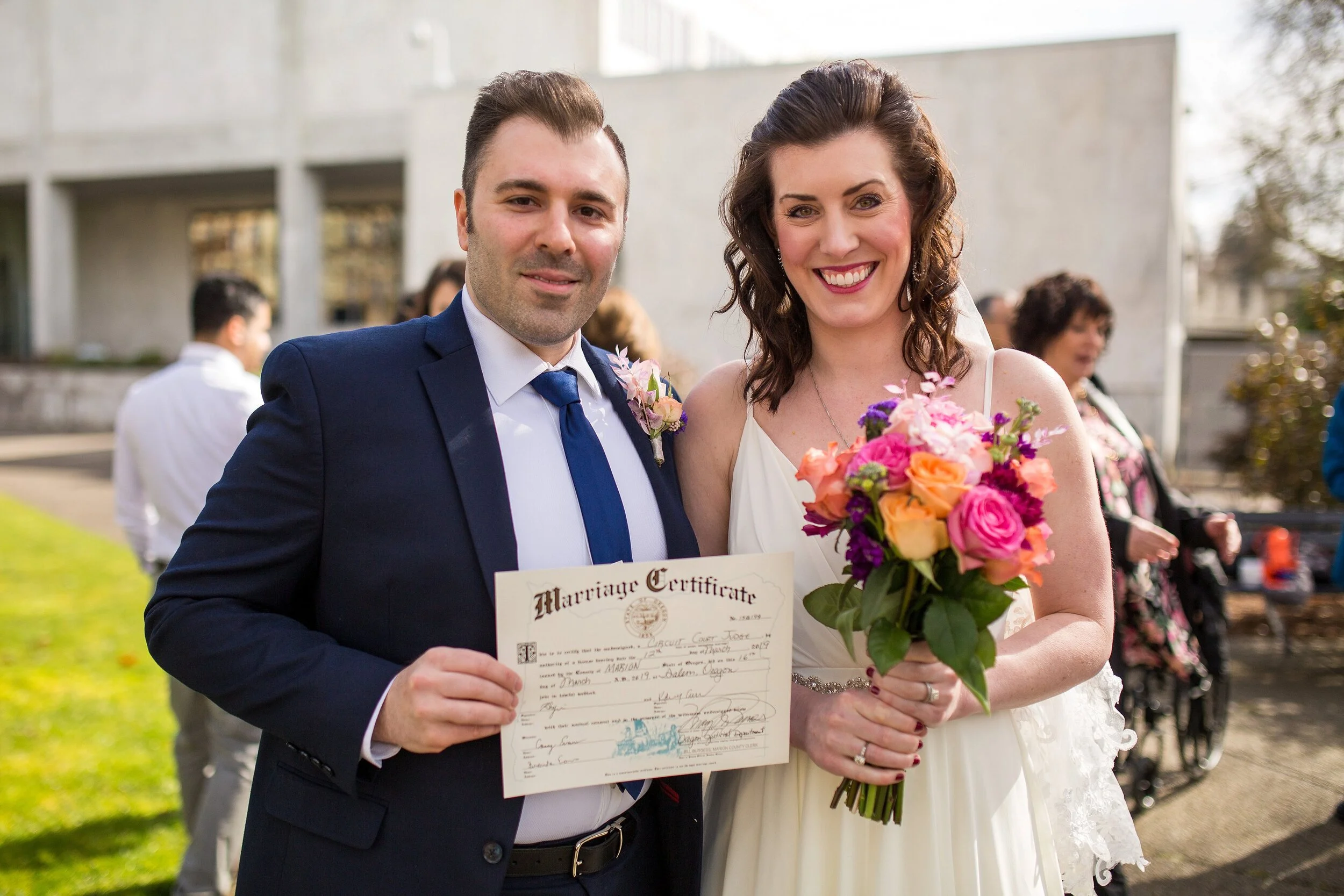 Elope in Salem Oregon Courthouse