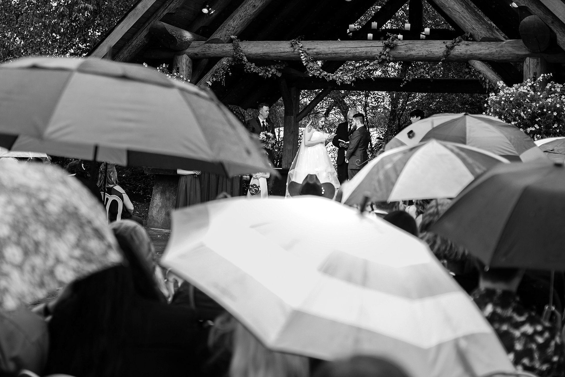 Rainy Day Wedding in Salem Oregon