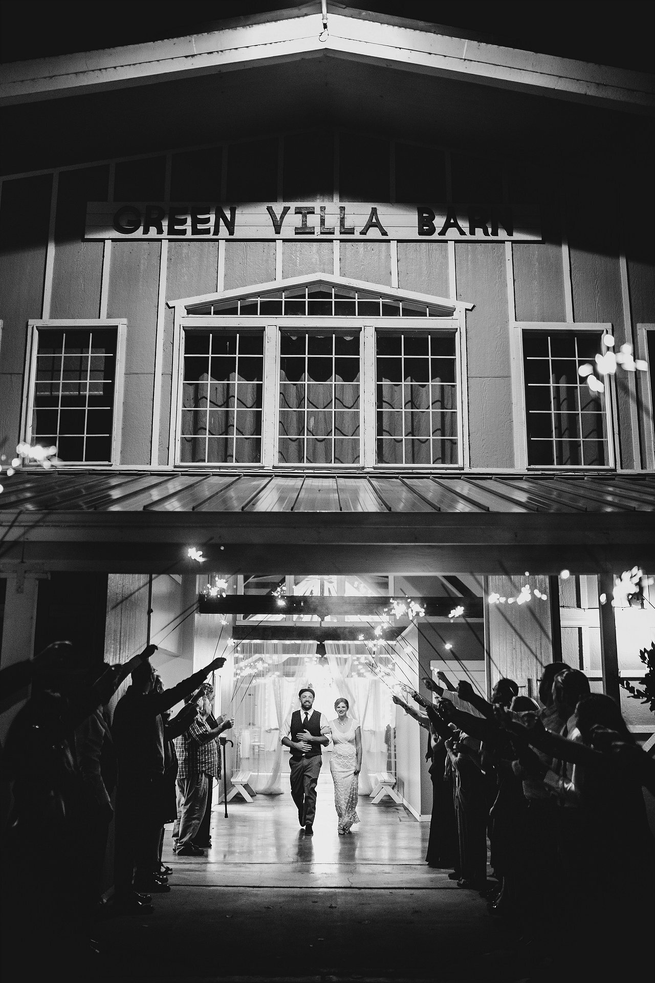Green Villa Barn Wedding Photos
