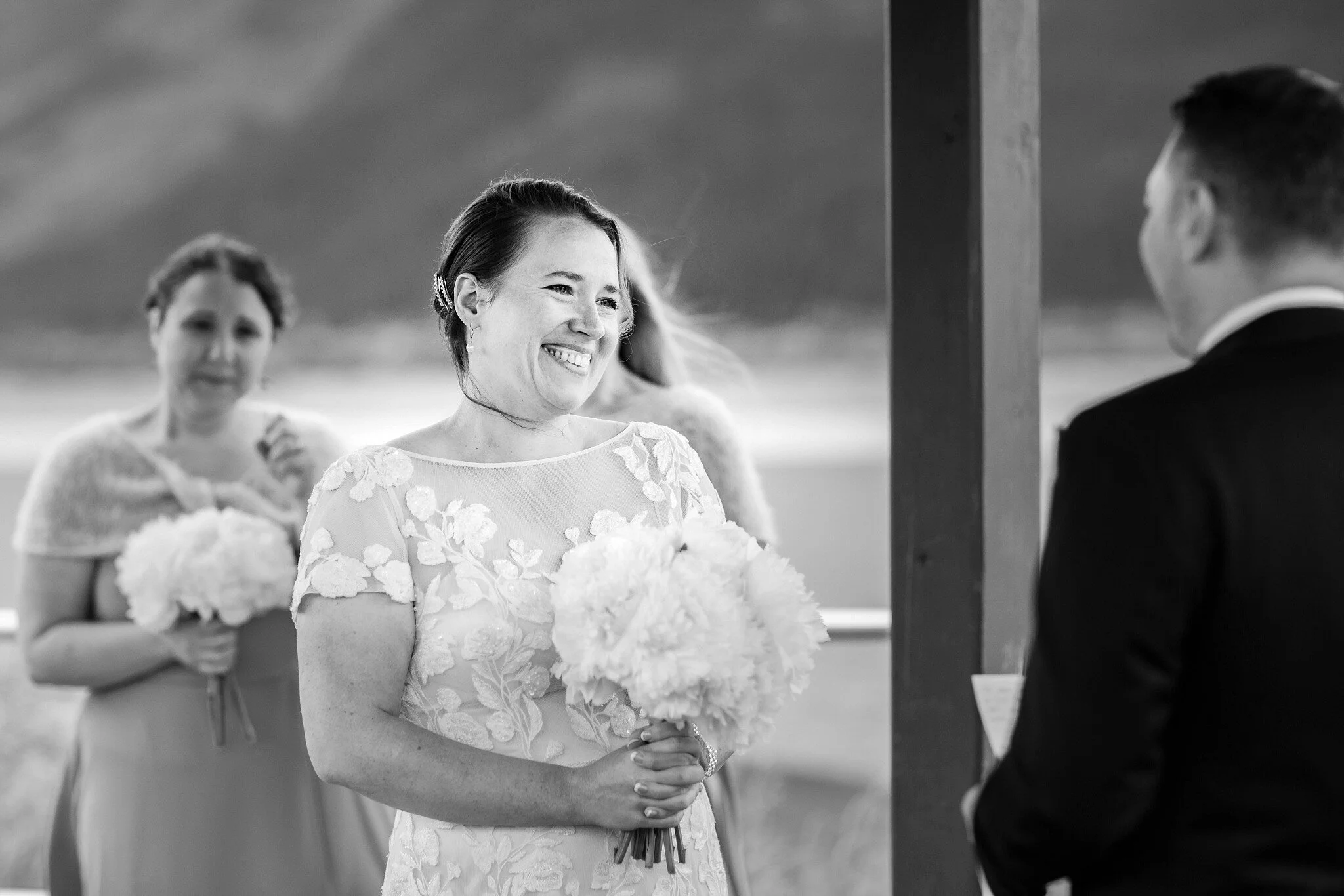 Best Portland, Oregon Elopement Photographer