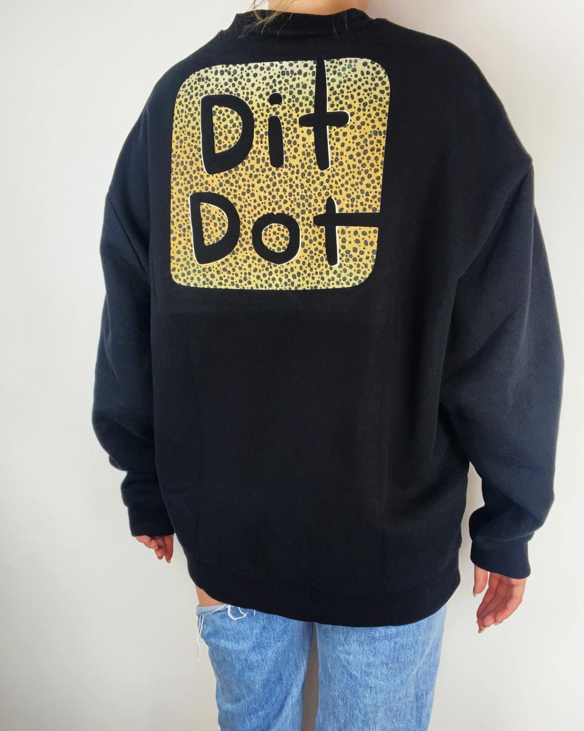 EE65B0D3-30F0-433D-9C93-A19387E23678