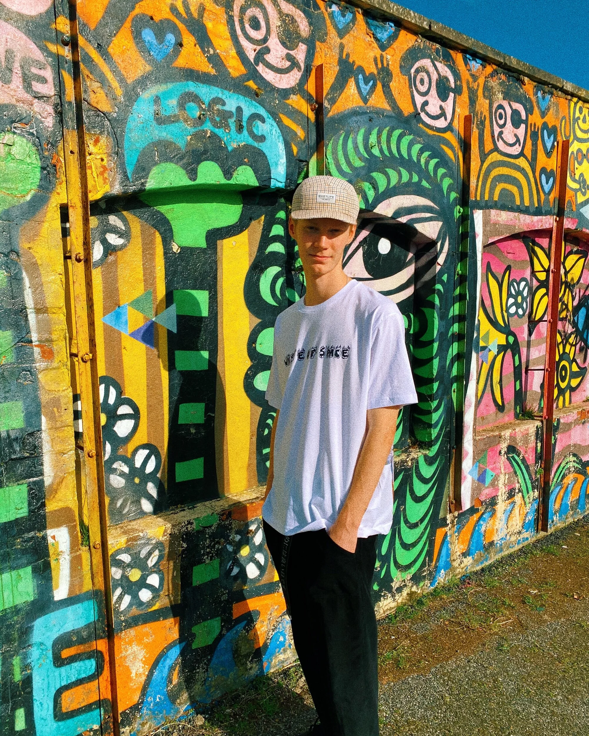 5A351382-6F7E-42AF-852E-E30309294A9A