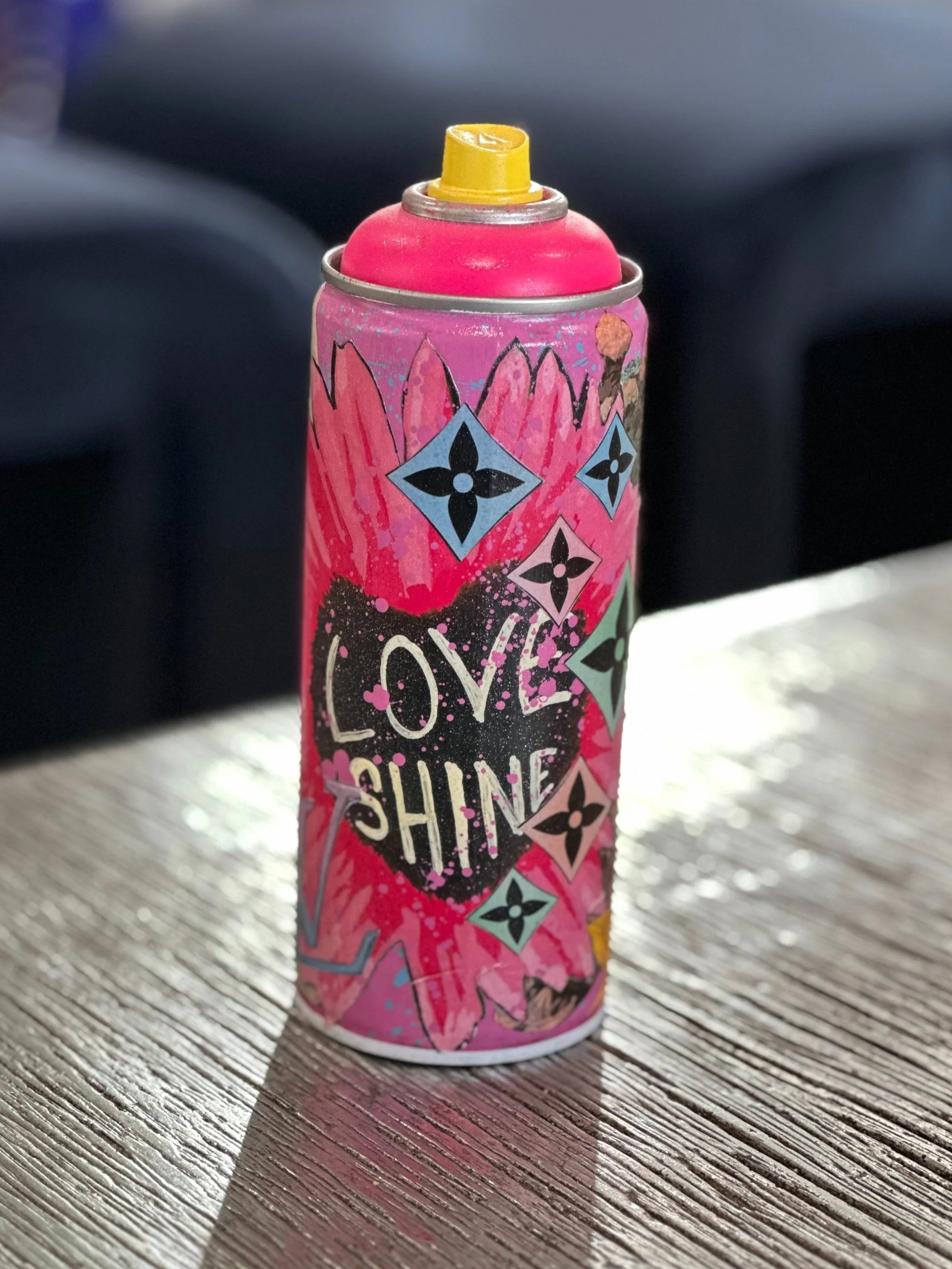 LOVE SHINE
