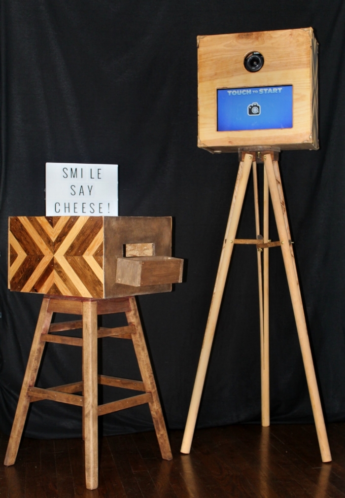 Stand alone photo booth and printer