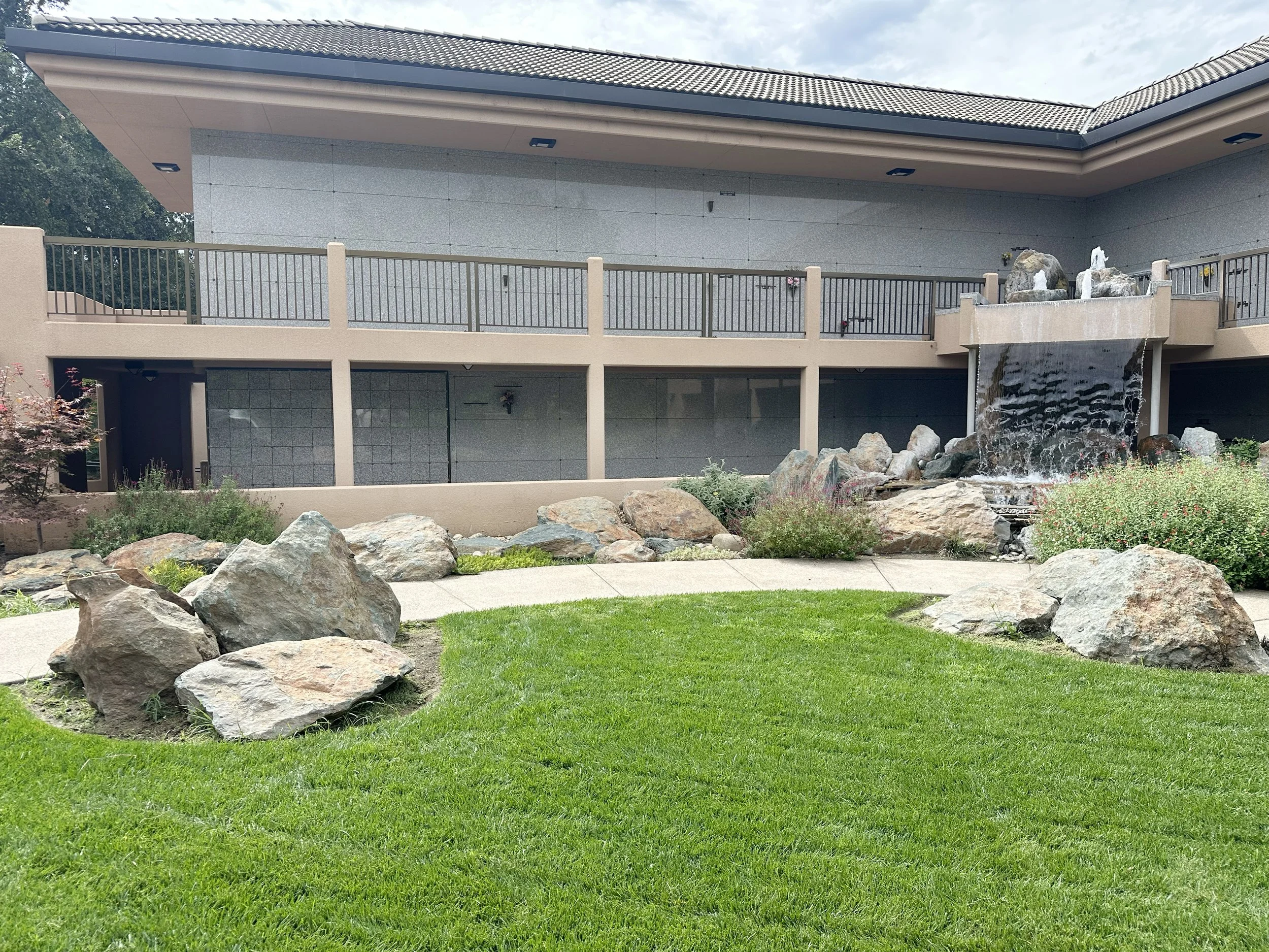 river view niches10.jpg