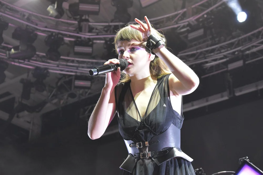 CHVRCHES, Deftones, HUM &amp; more — all at Dia De Los Deftones