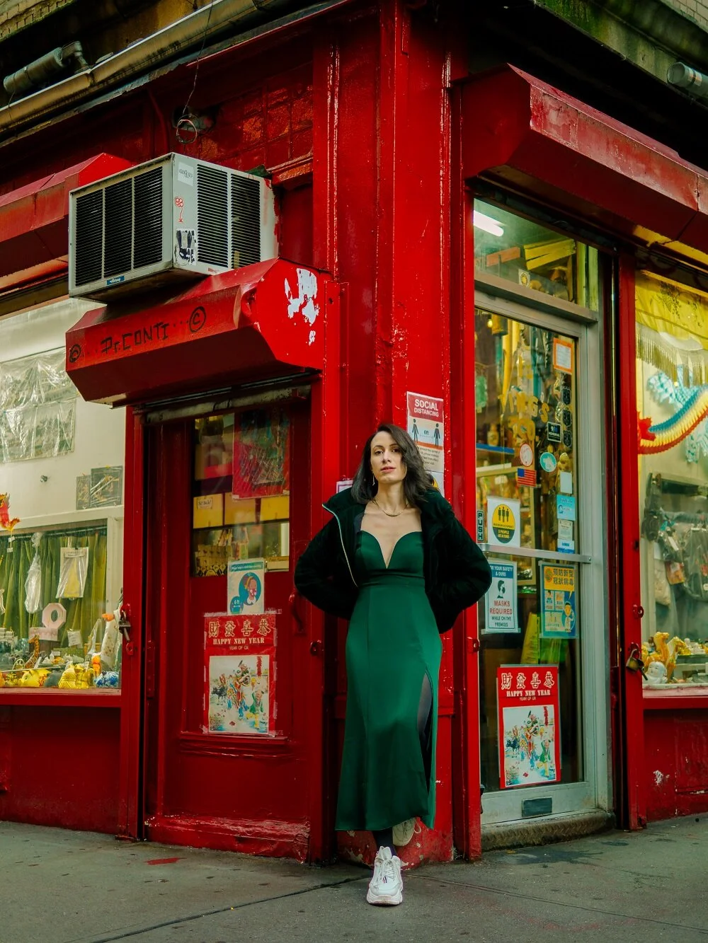 The boutique pop chic of Janie May; press photo courtesy of the artist.