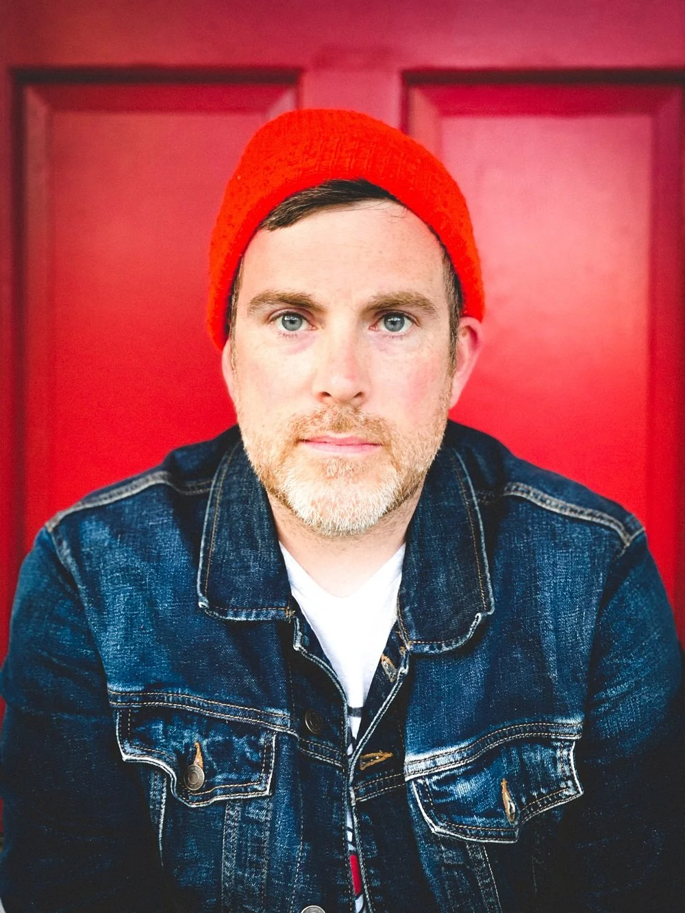 PREMIERE | Chris Robley, "Love is a Four-Letter World"