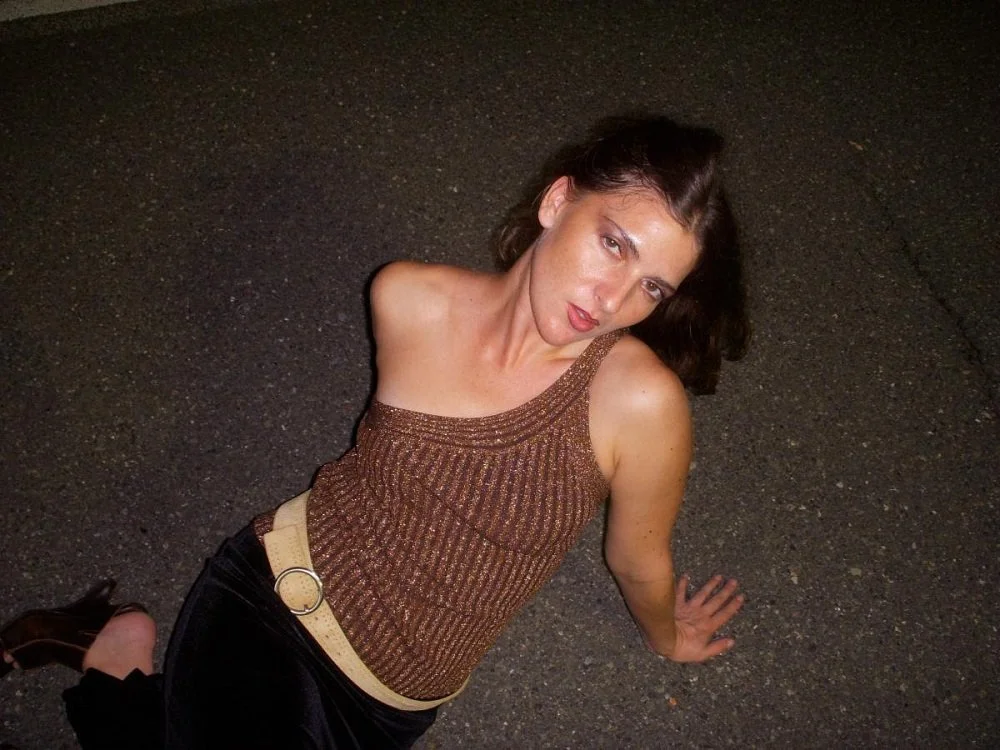 The extraterrestrial witchcraft of Revenge Wife