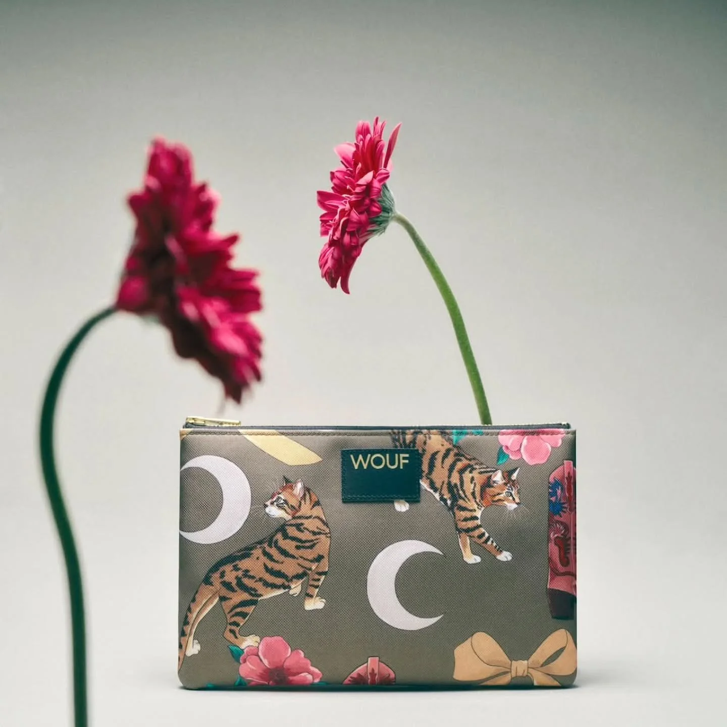 Espanjalaisen Woufin kosmetiikkalaukut ja pussukat yhdist&auml;v&auml;t trendikk&auml;&auml;n designin, laadukkaat materiaalit ja k&auml;yt&auml;nn&ouml;llisyyden. Woufin pussukka on t&auml;ydellinen k&auml;silaukkuun tai mukaan matkalle! 🐆

Wouf pu