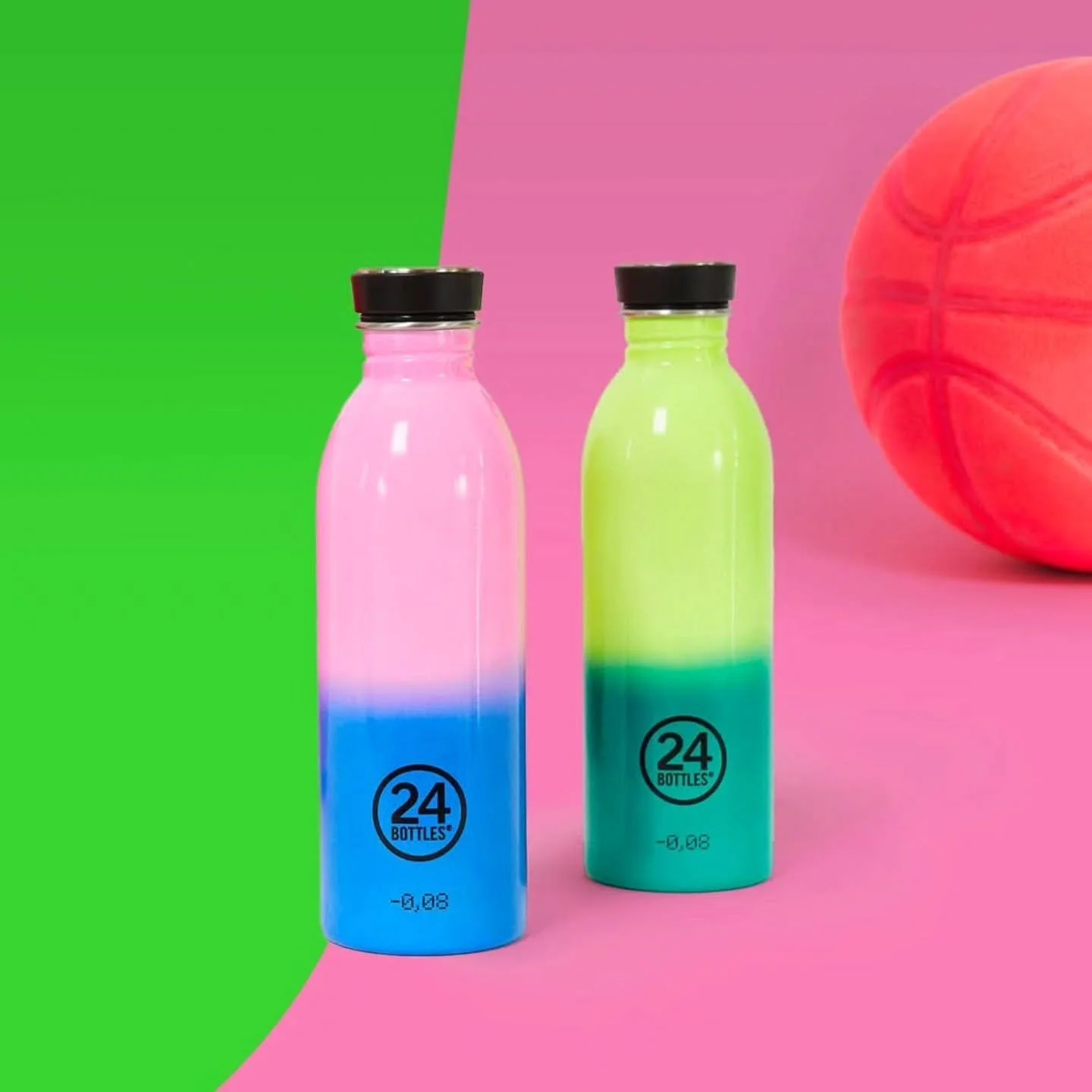 Kevyt, tyylik&auml;s ja kest&auml;v&auml; 24Bottles ter&auml;spullo pit&auml;&auml; juomasi sopivan l&auml;mp&ouml;isen&auml; ja kulkee mukana arjen kaikissa hetkiss&auml;! 🌊

24Bottles juomapullo alkaen 24,95&euro;

#hyggeandmoreofficial #24bottles