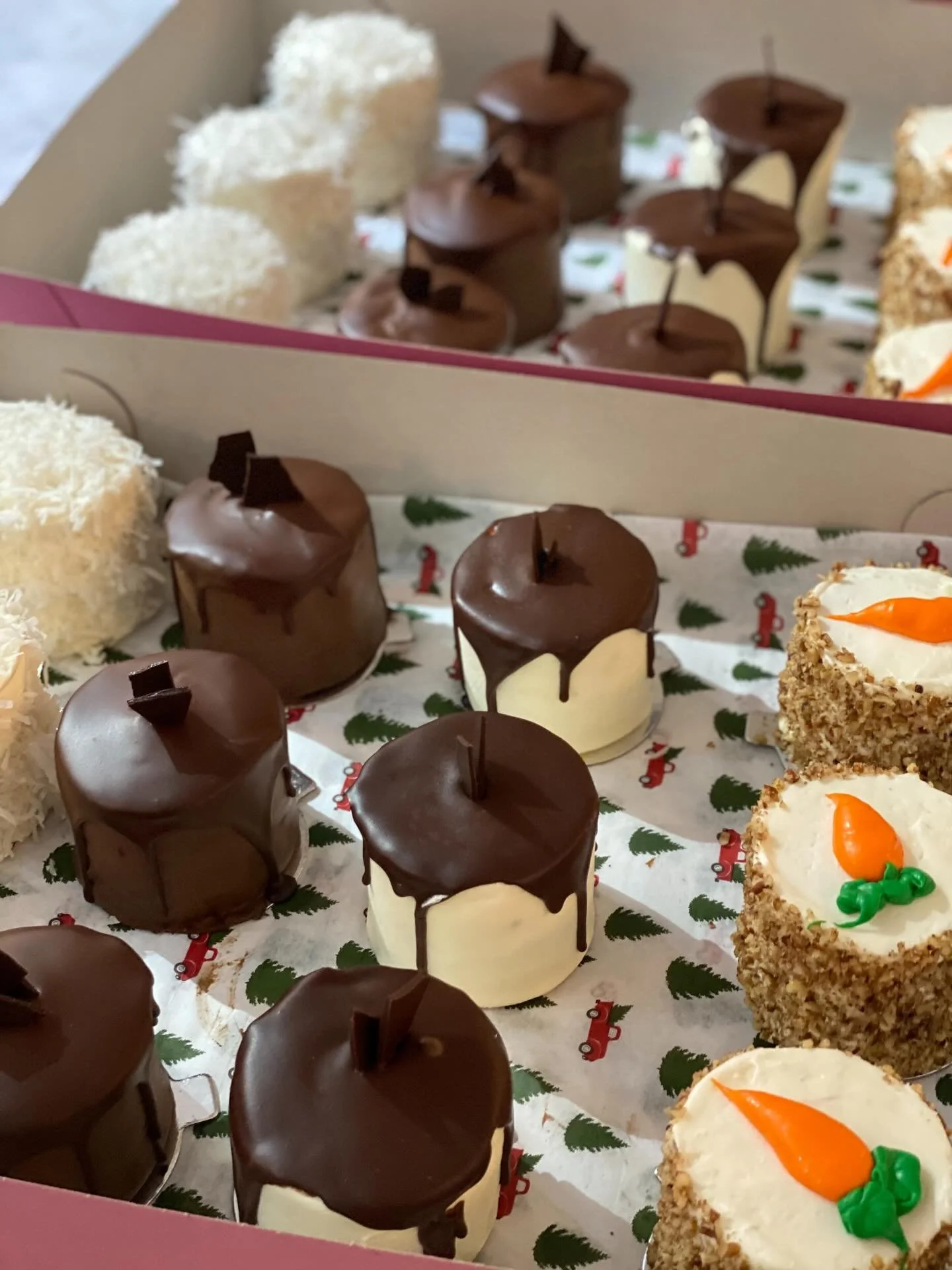 Great news for our holiday planners (and last-minute elves!). It&rsquo;s not too late to place your Christmas Eve carryout order! We&rsquo;ve extended our deadline to 6PM this Sunday, December 21.

Pre-order entr&eacute;es, seasonal sides, appetizers