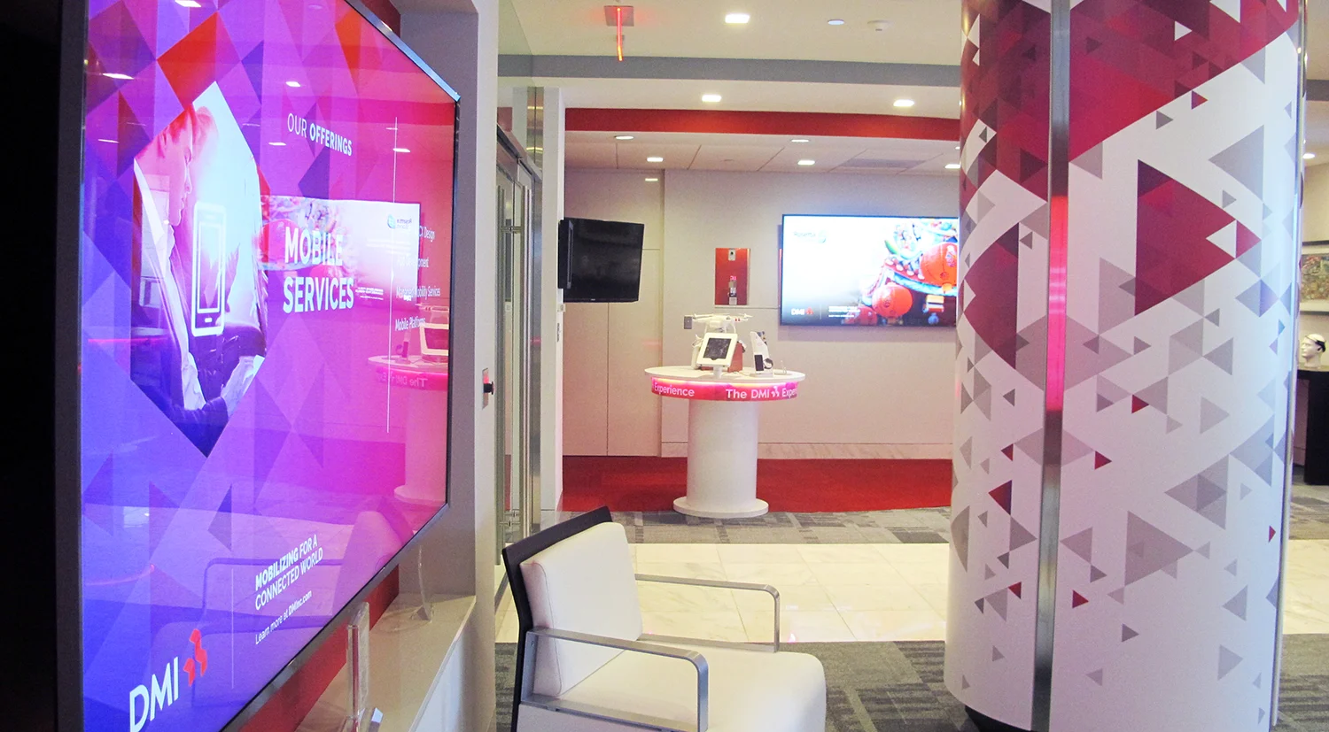 DMI_Portfolio-ExpCenter-4.jpg