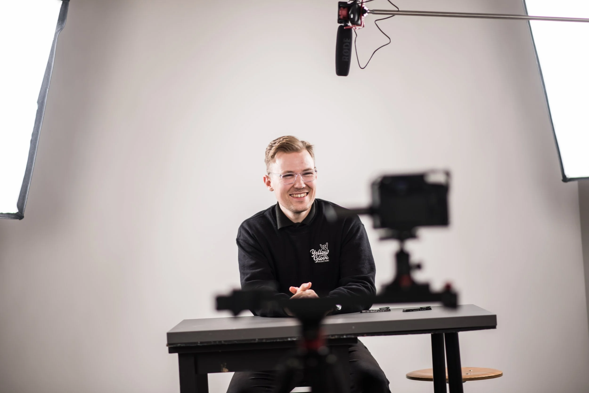 Creating video email campaigns to promote products or services