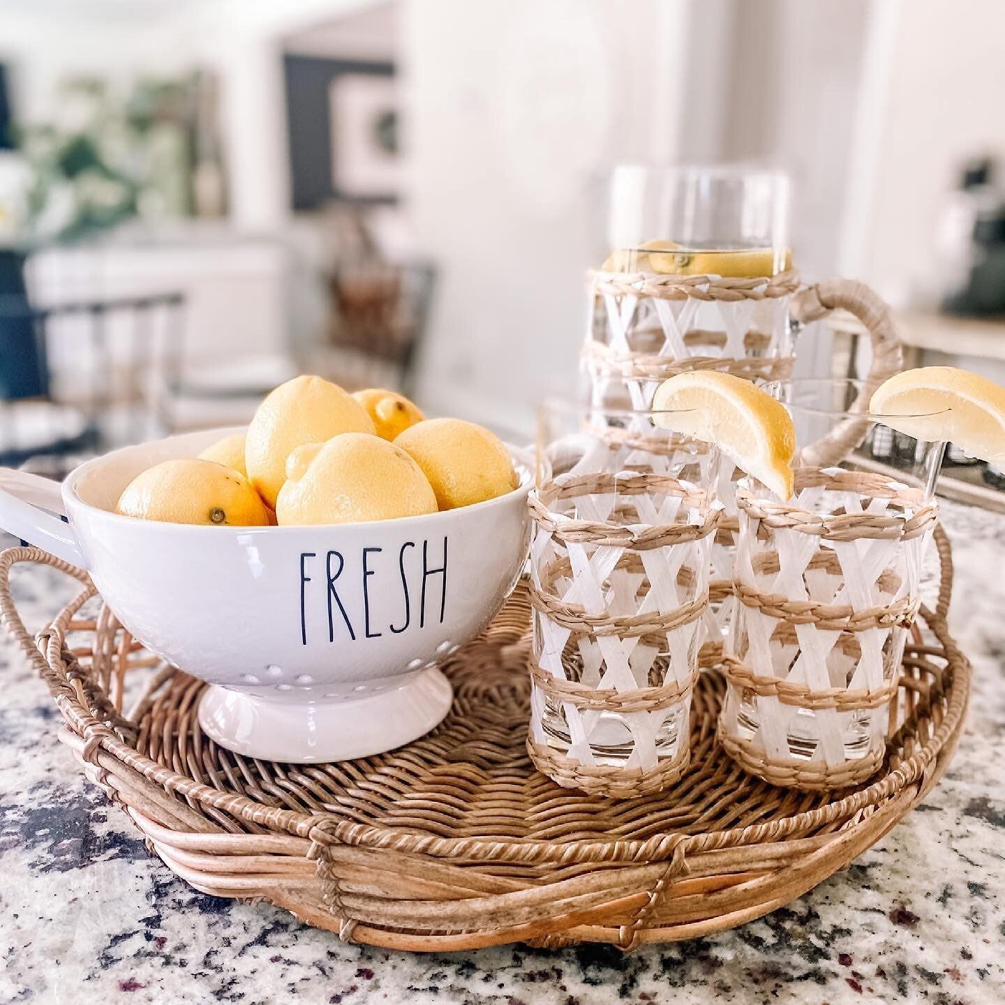 Talk about a fresh, clean look for summer! 😍 Wishing we were sitting poolside with a cold glass of lemonade today. Thanks for the inspo, @sweethomevalley! ✨	
.
Seagrass Overlay Tumblers item no. 240876
Seagrass Overlay Pitcher item no. 240163
#kirkl