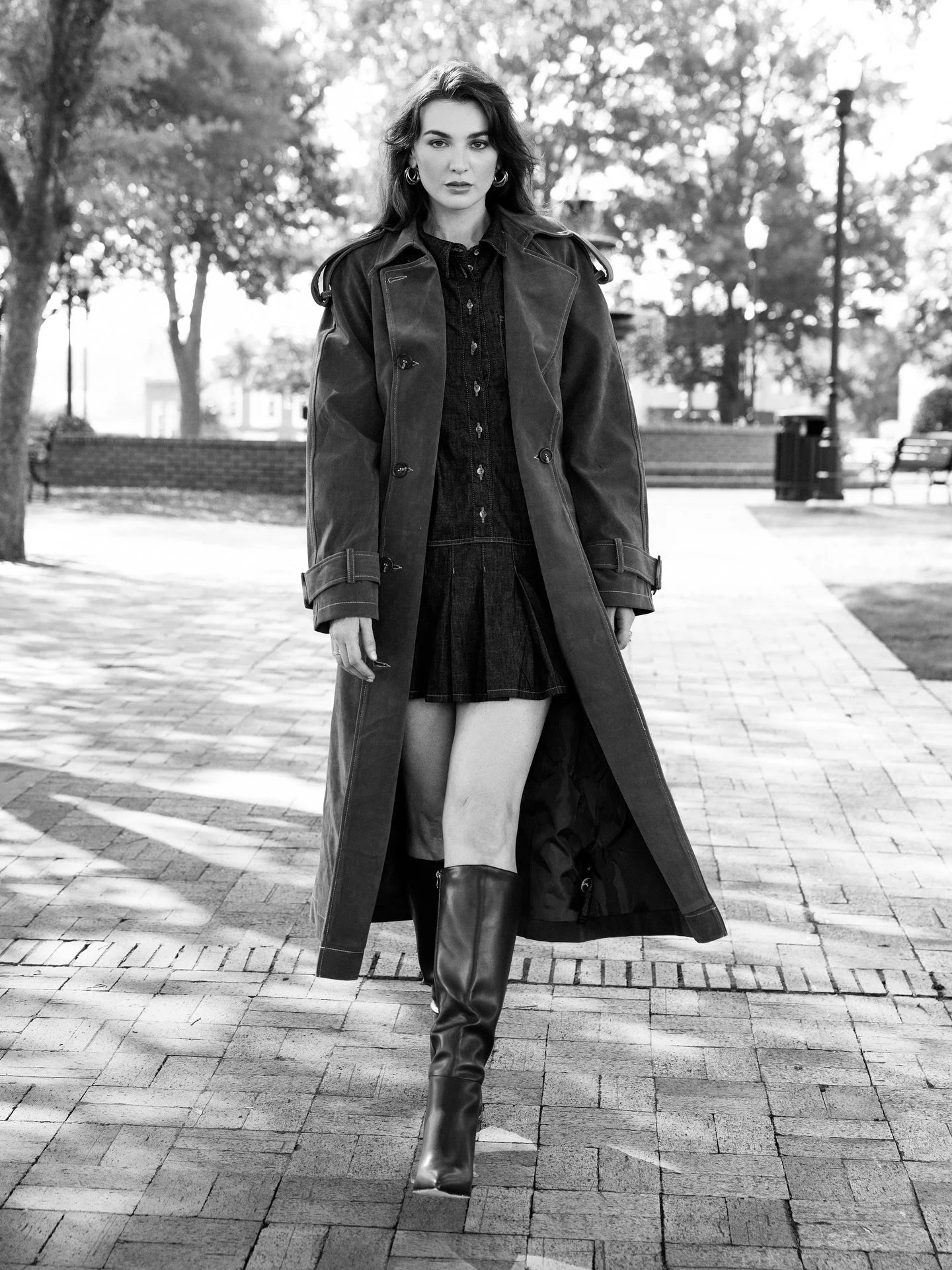 @___ashleyking - shoot at my Main Street mini sessions. Booking now for September 💕
Photo: @ktparkerphoto 
Styling: @devon_alana 
Muah: @yvondasmithbeauty 
agency: @selectmodelatlanta / @selectmodelglobal
cinematography: @ehlzi

#atlphotographer #at