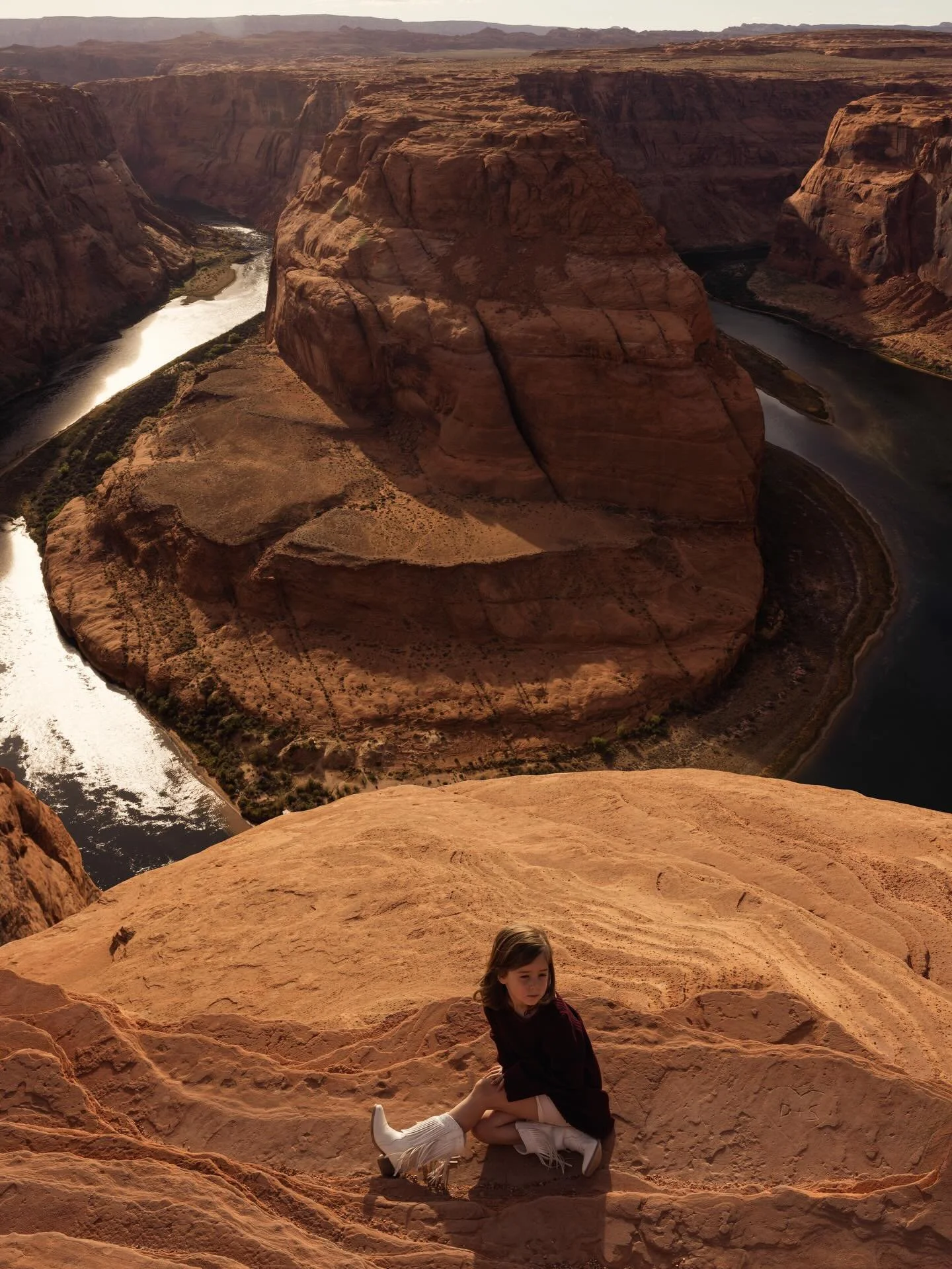 Horseshoe bend ✨
Swipe to see Sloane&rsquo;s Simba on Pride Rock impression