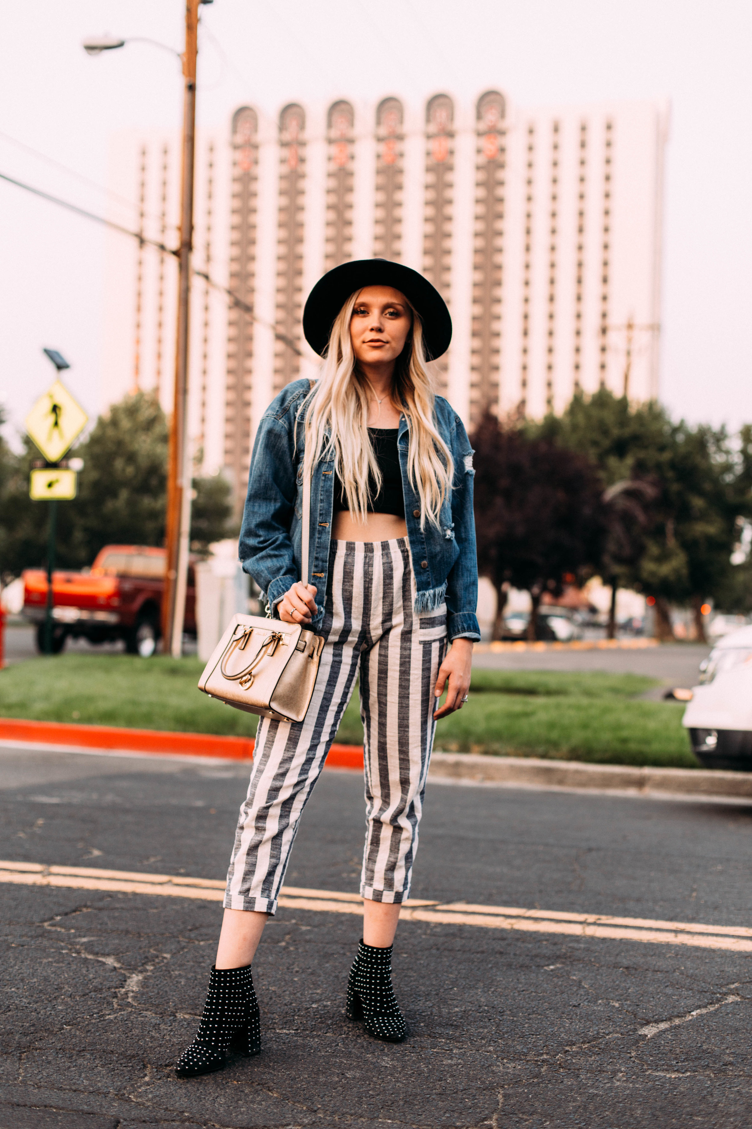 outfits with striped pants