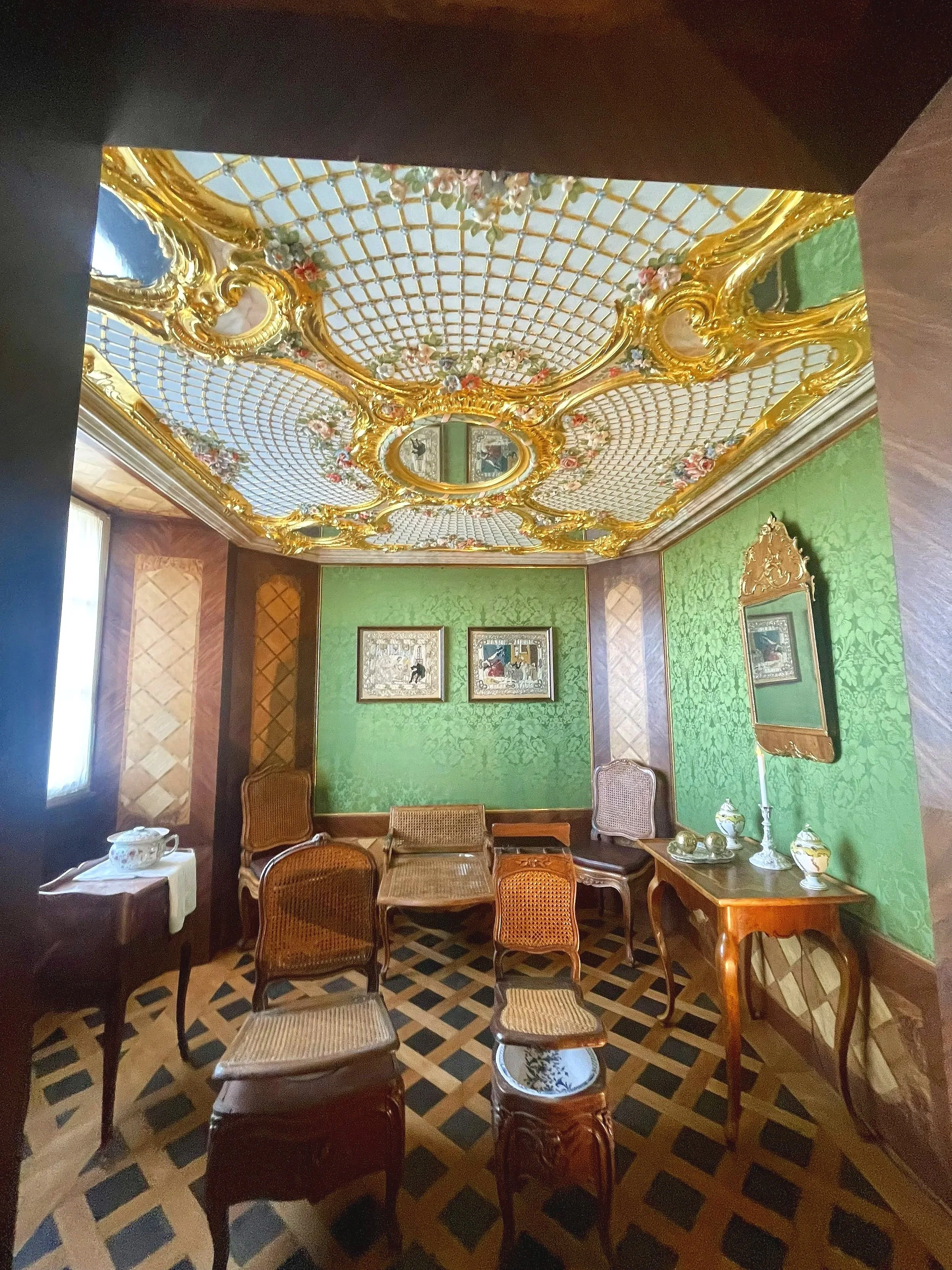 The Lady's Bathroom (Lined with Gold and porcelain)